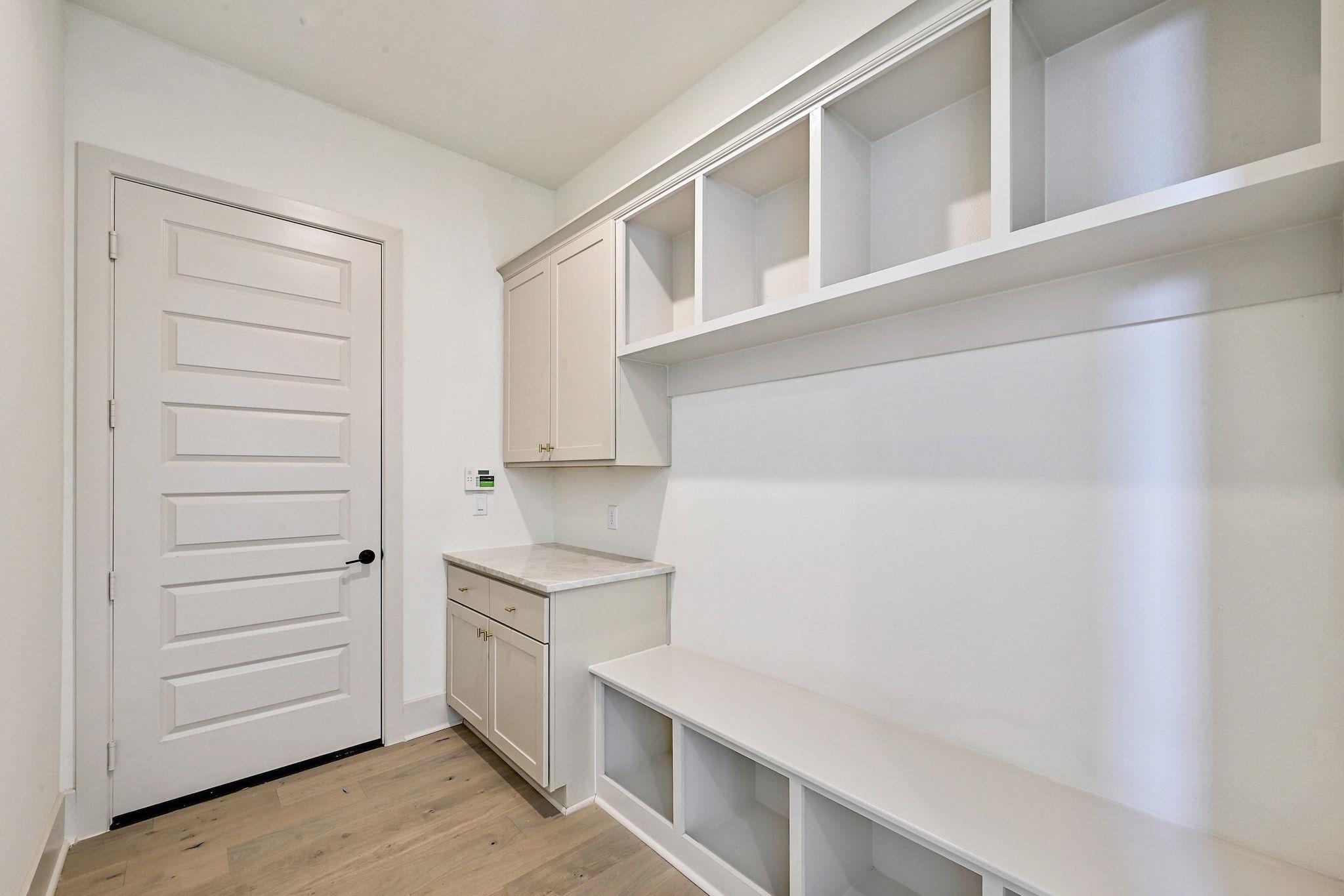 944 Bristol Creek Bnd, Lakeway, TX 78738