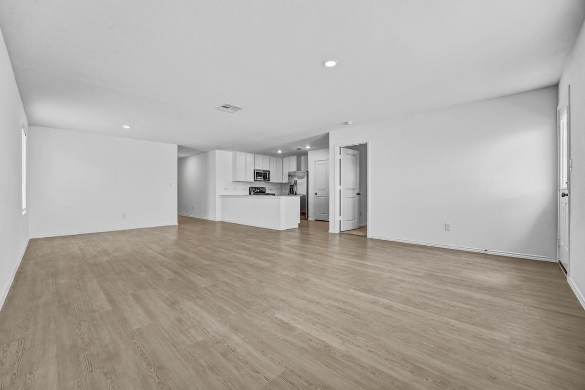 133 Ghost Stories Way, Hutto, TX 78634