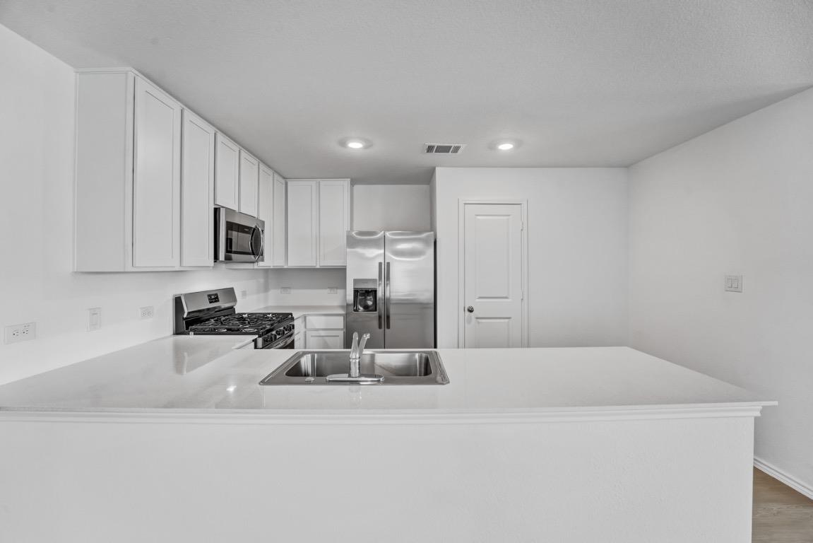 133 Ghost Stories Way, Hutto, TX 78634