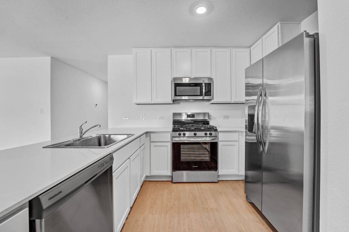 133 Ghost Stories Way, Hutto, TX 78634