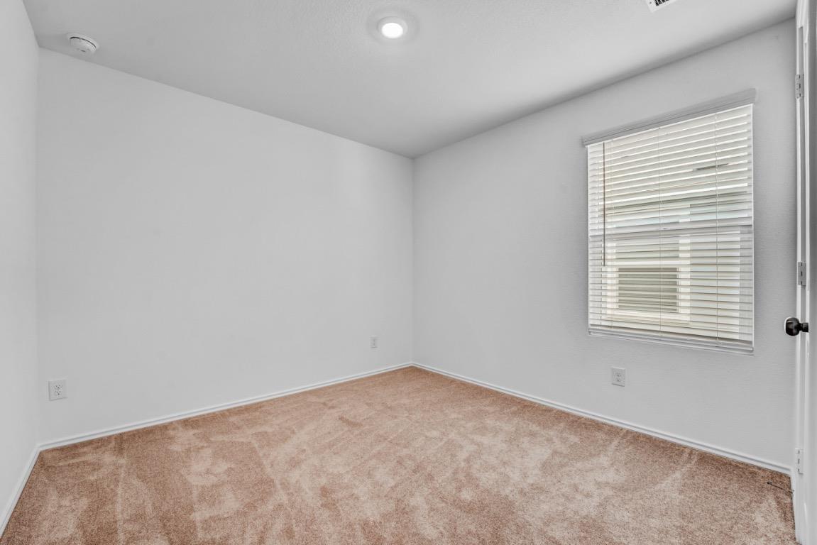 133 Ghost Stories Way, Hutto, TX 78634