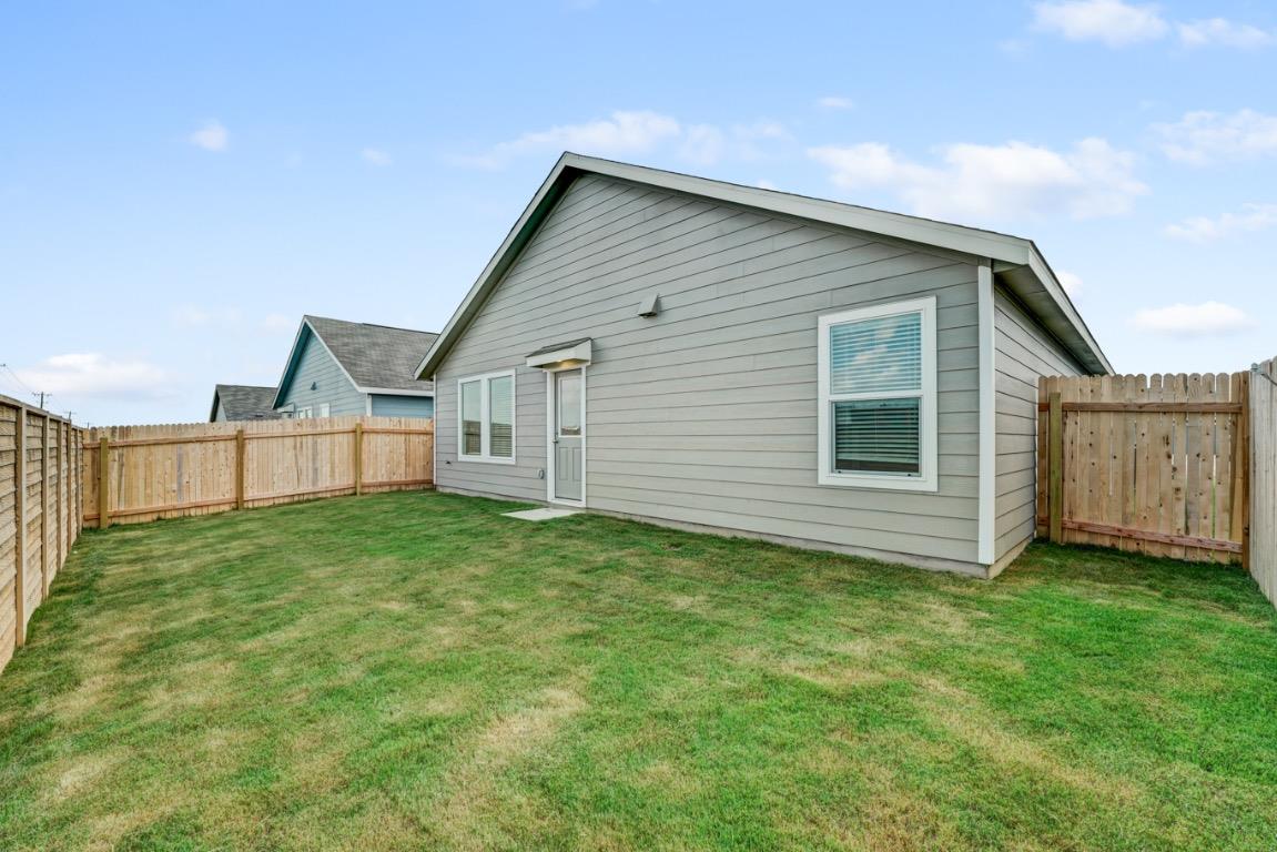 133 Ghost Stories Way, Hutto, TX 78634