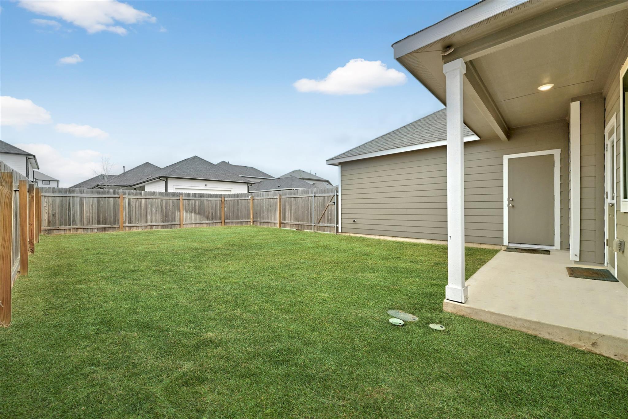 205 Ashby Dr, Hutto, TX 78634