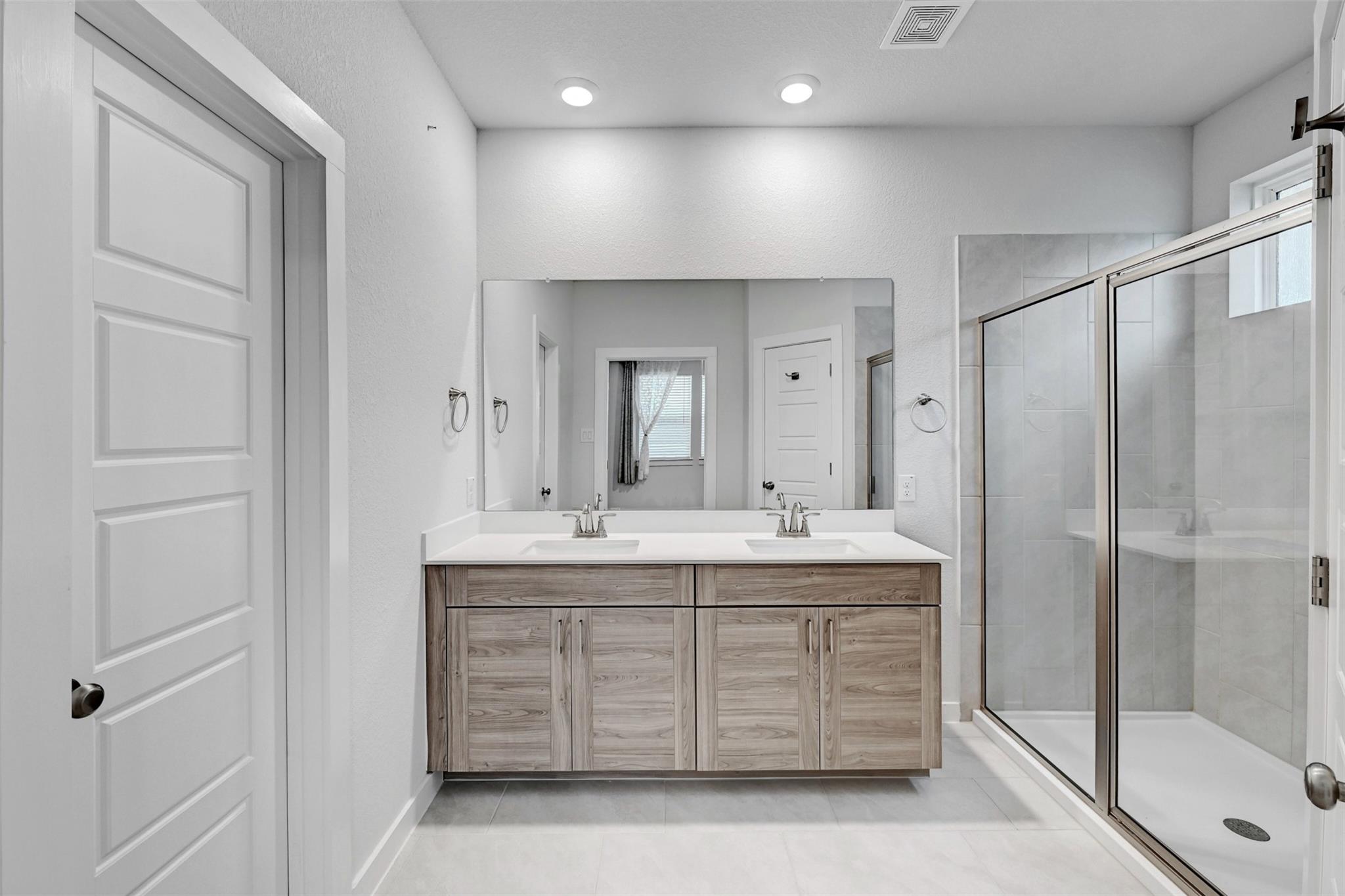 205 Ashby Dr, Hutto, TX 78634