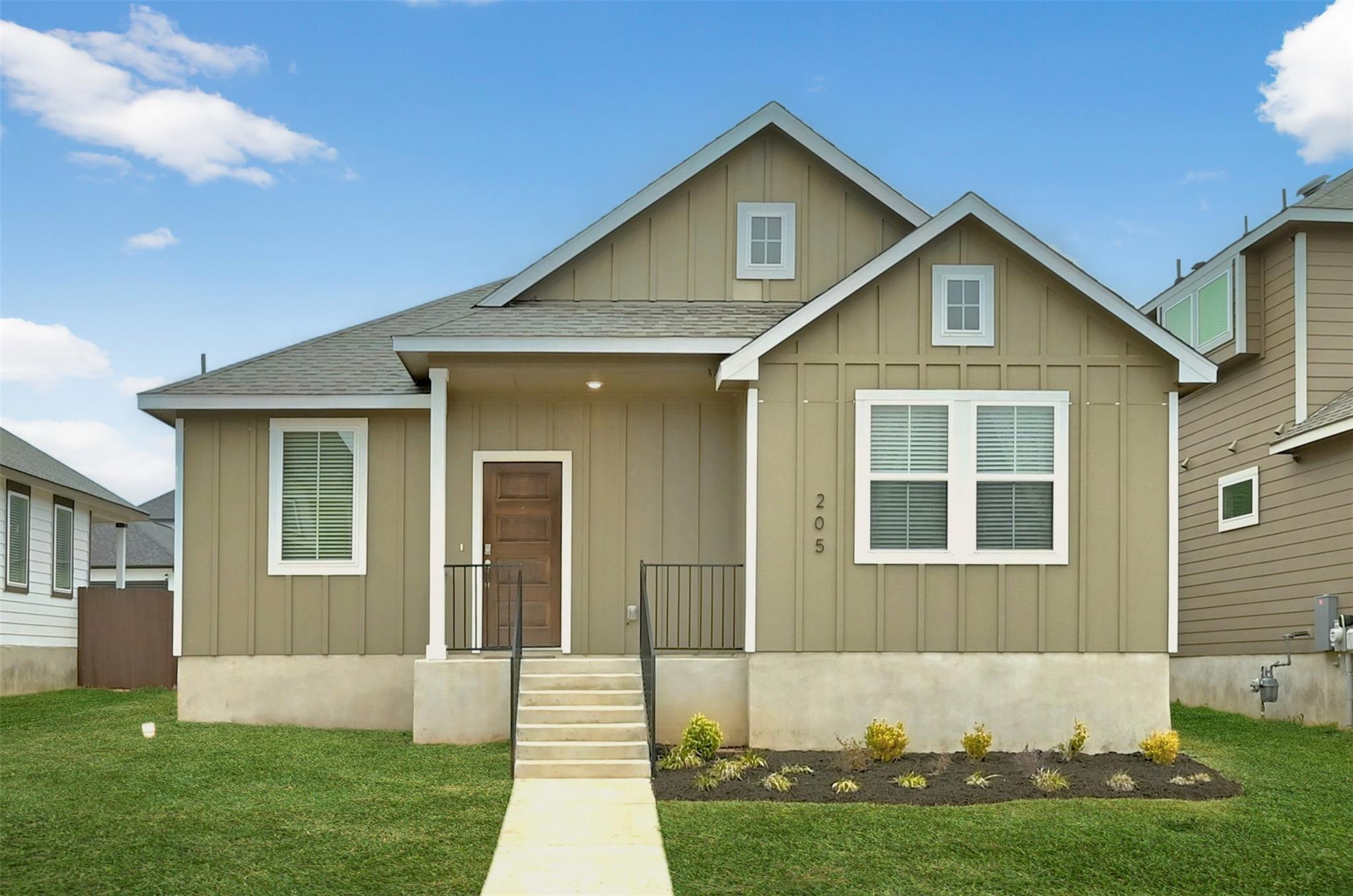 205 Ashby Dr, Hutto, TX 78634