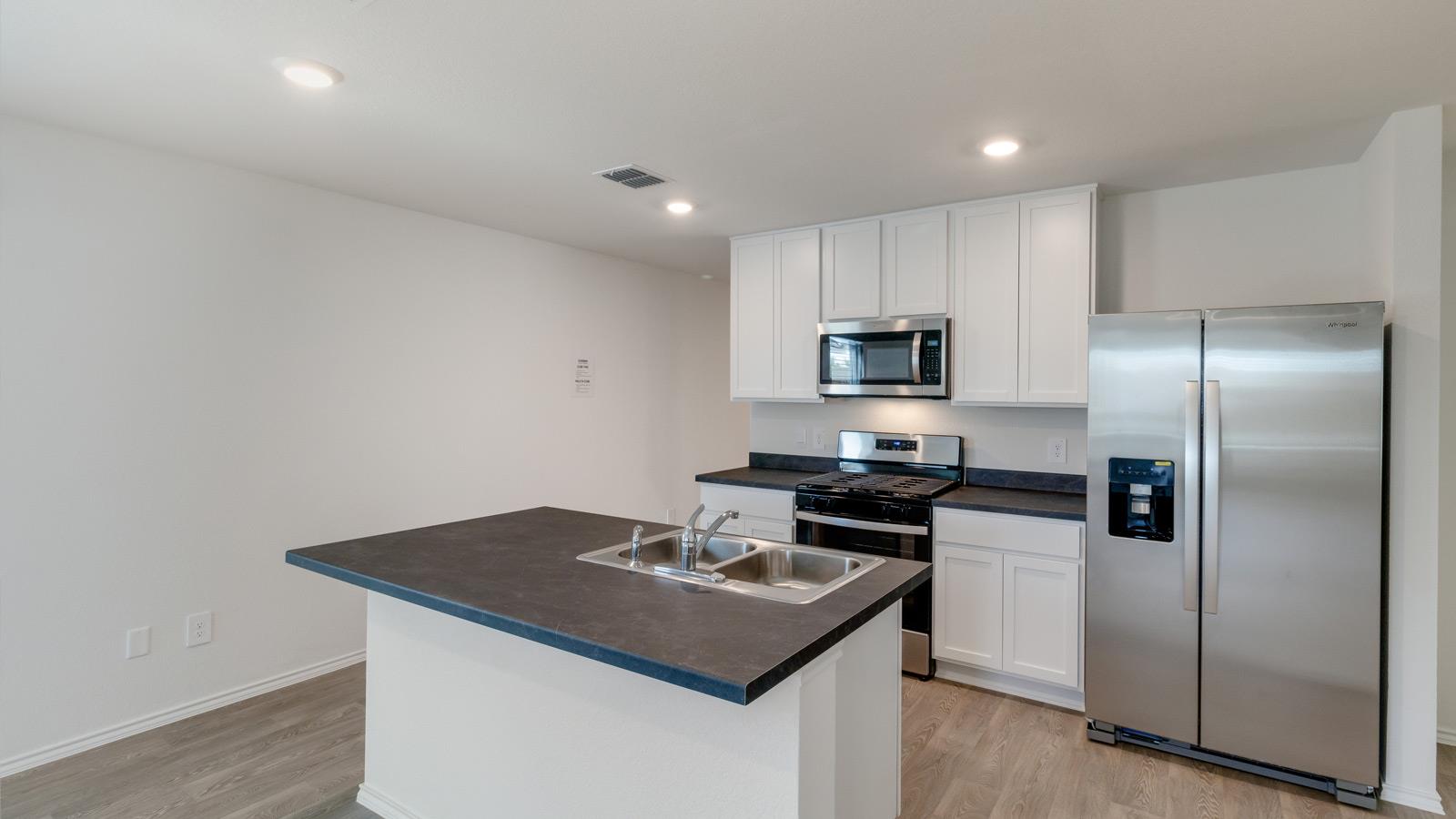 143 Schuenemann Way, Uhland, TX 78640