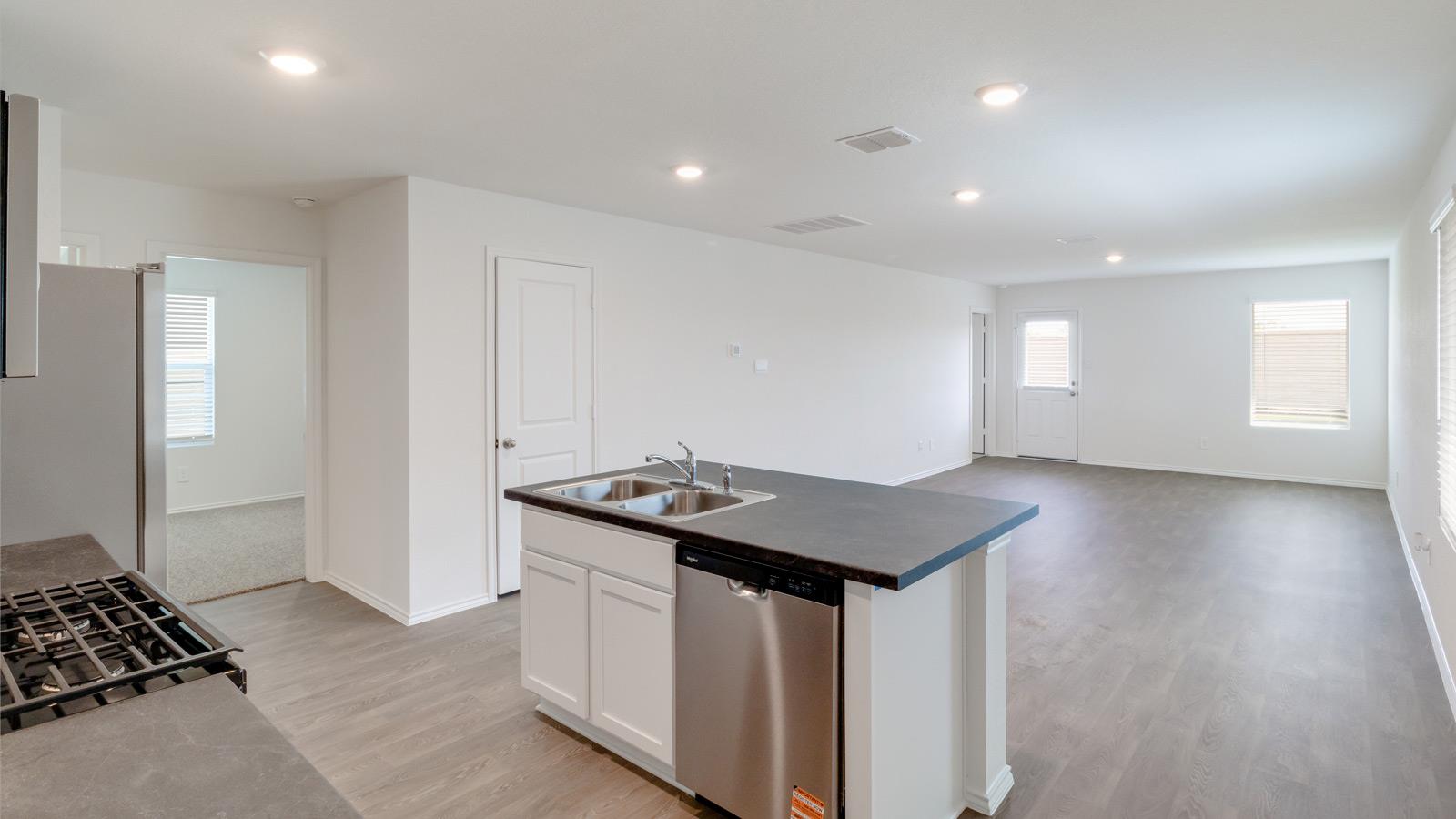 143 Schuenemann Way, Uhland, TX 78640