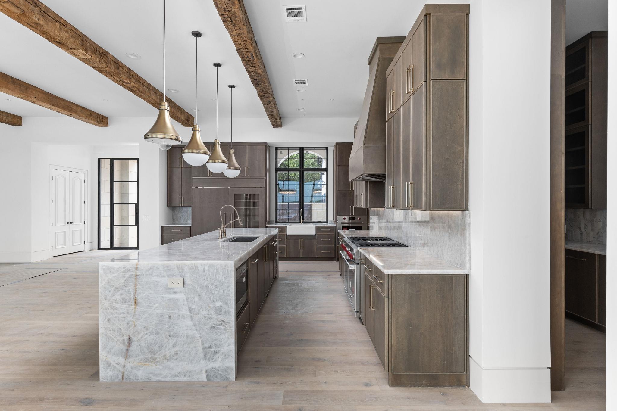 1496 Buffalo Gap Rd, Lakeway, TX 78734