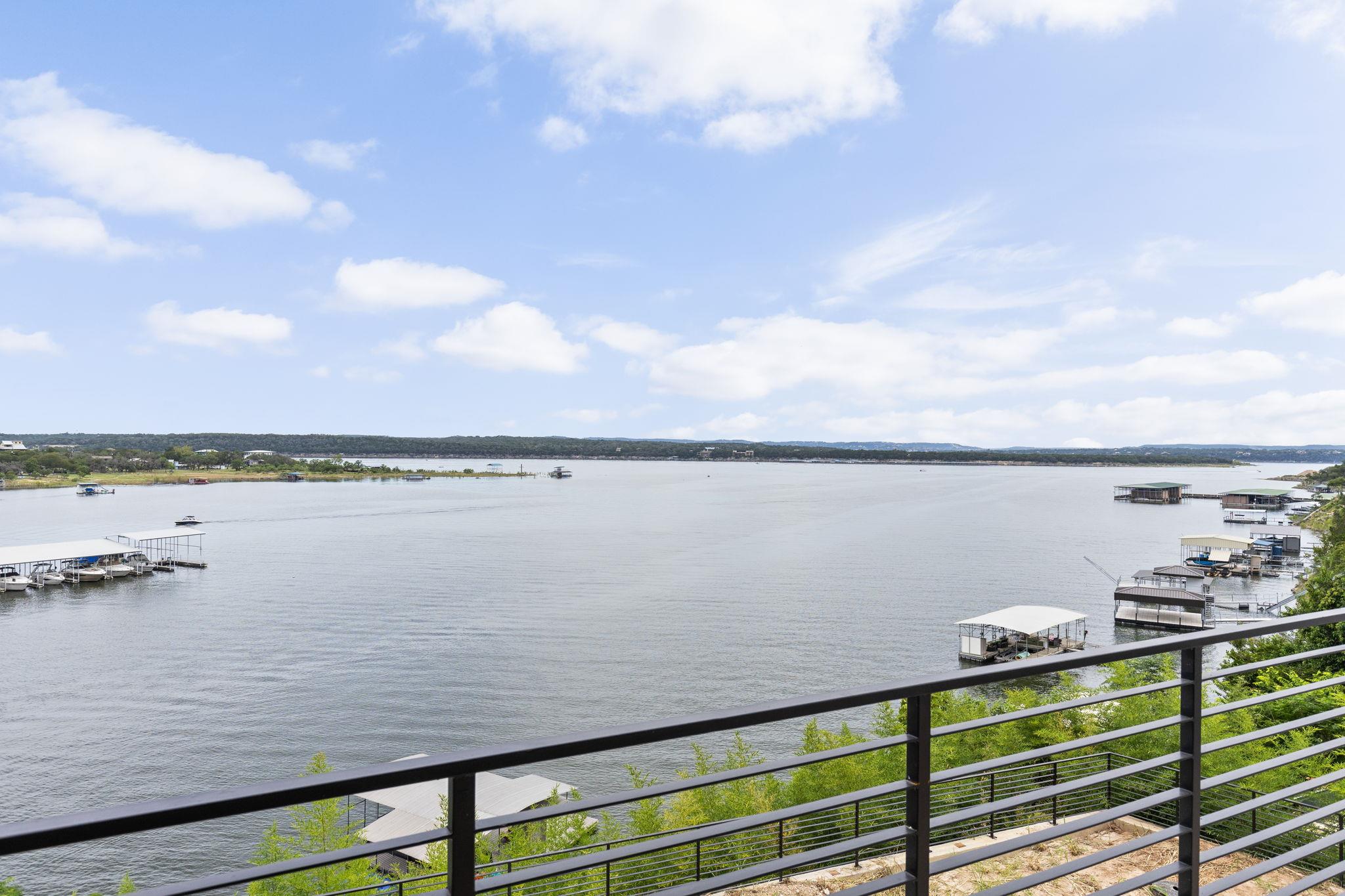 1496 Buffalo Gap Rd, Lakeway, TX 78734