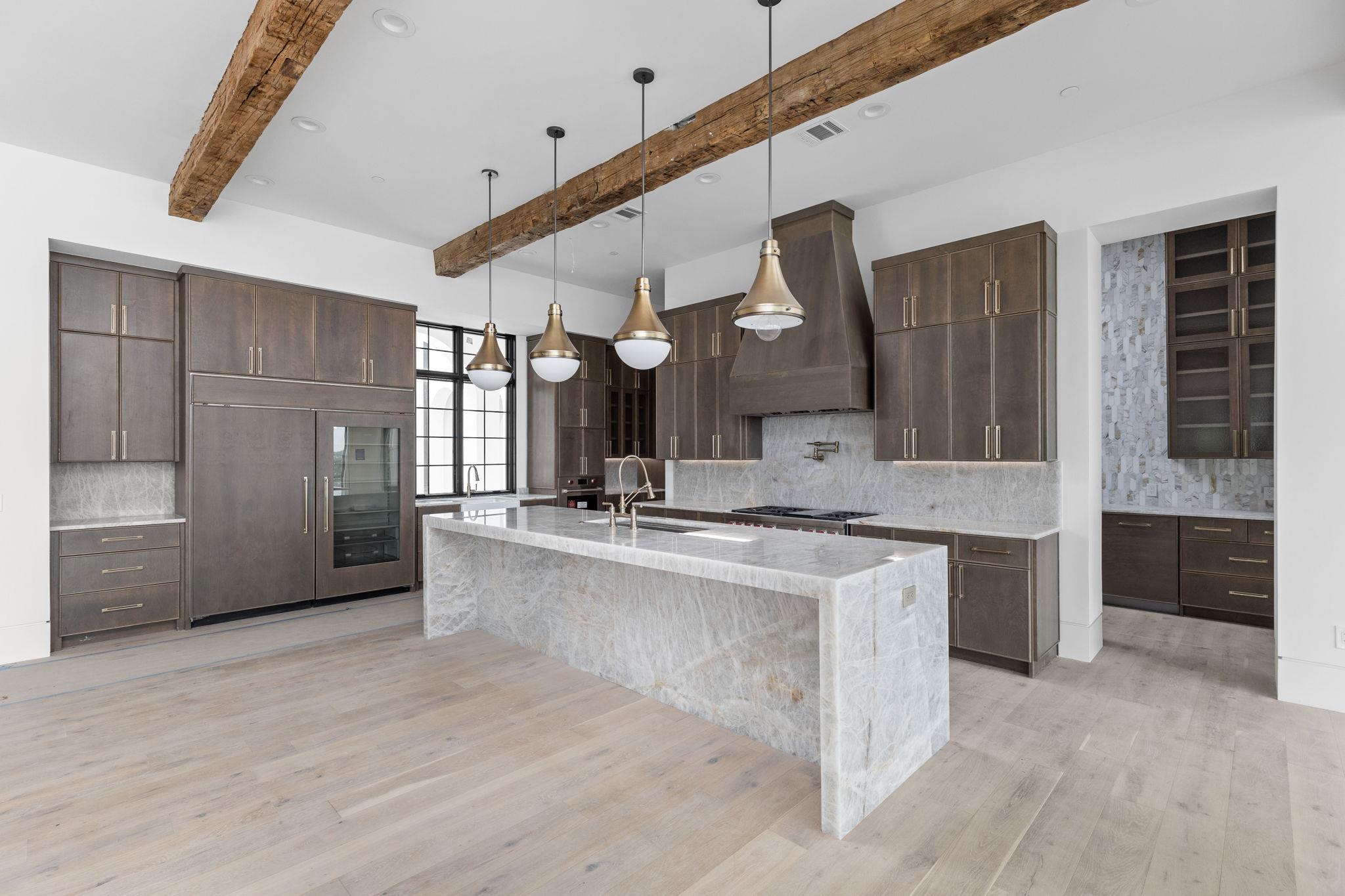 1496 Buffalo Gap Rd, Lakeway, TX 78734