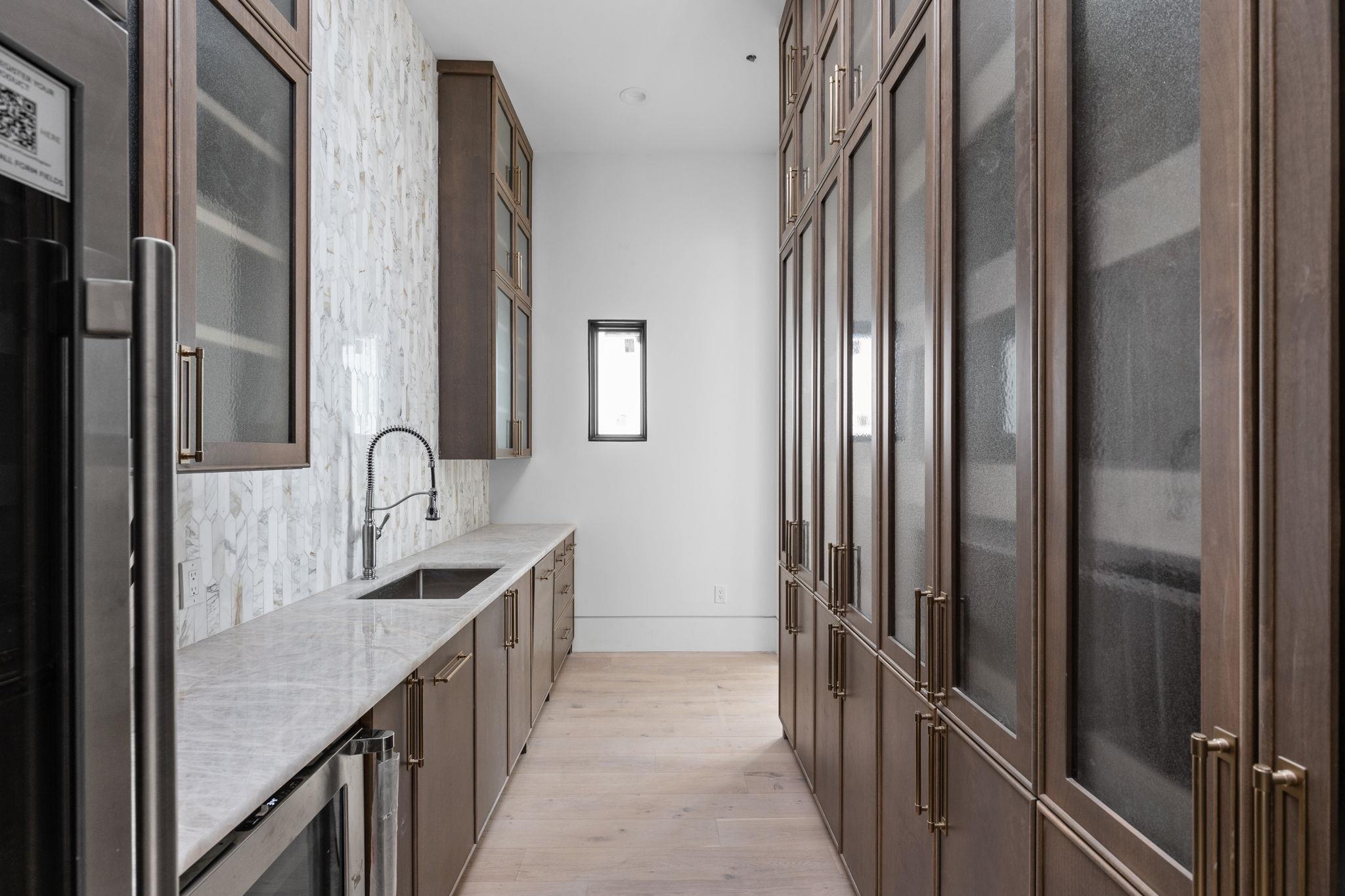 1496 Buffalo Gap Rd, Lakeway, TX 78734