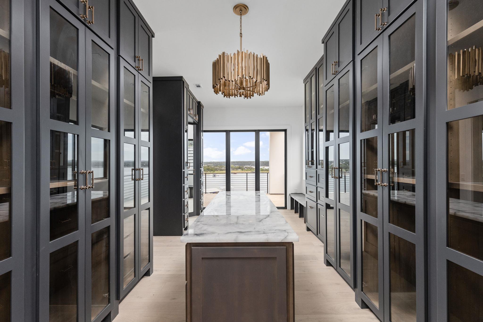 1496 Buffalo Gap Rd, Lakeway, TX 78734