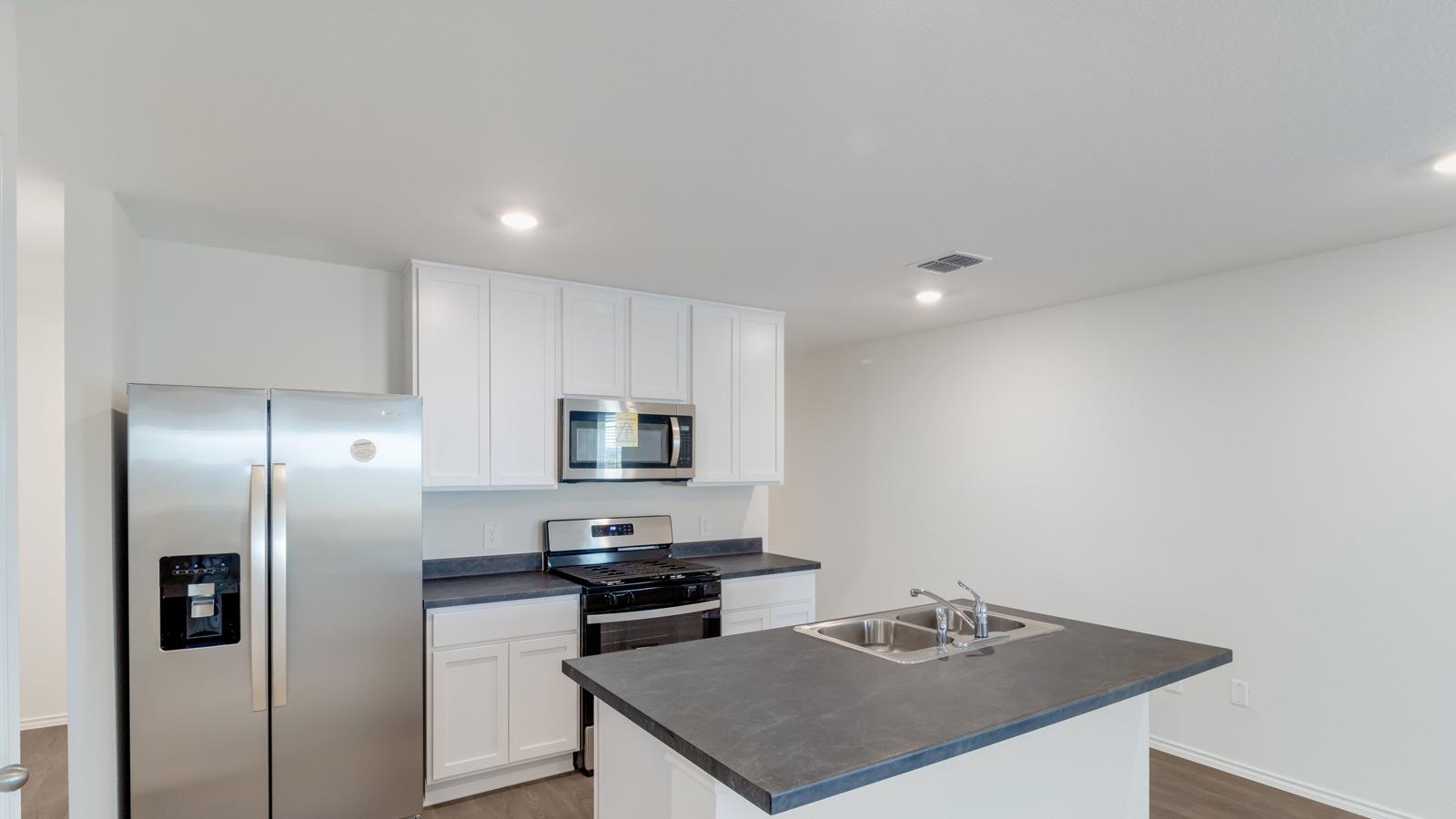 149 Schuenemann Way, Uhland, TX 78640