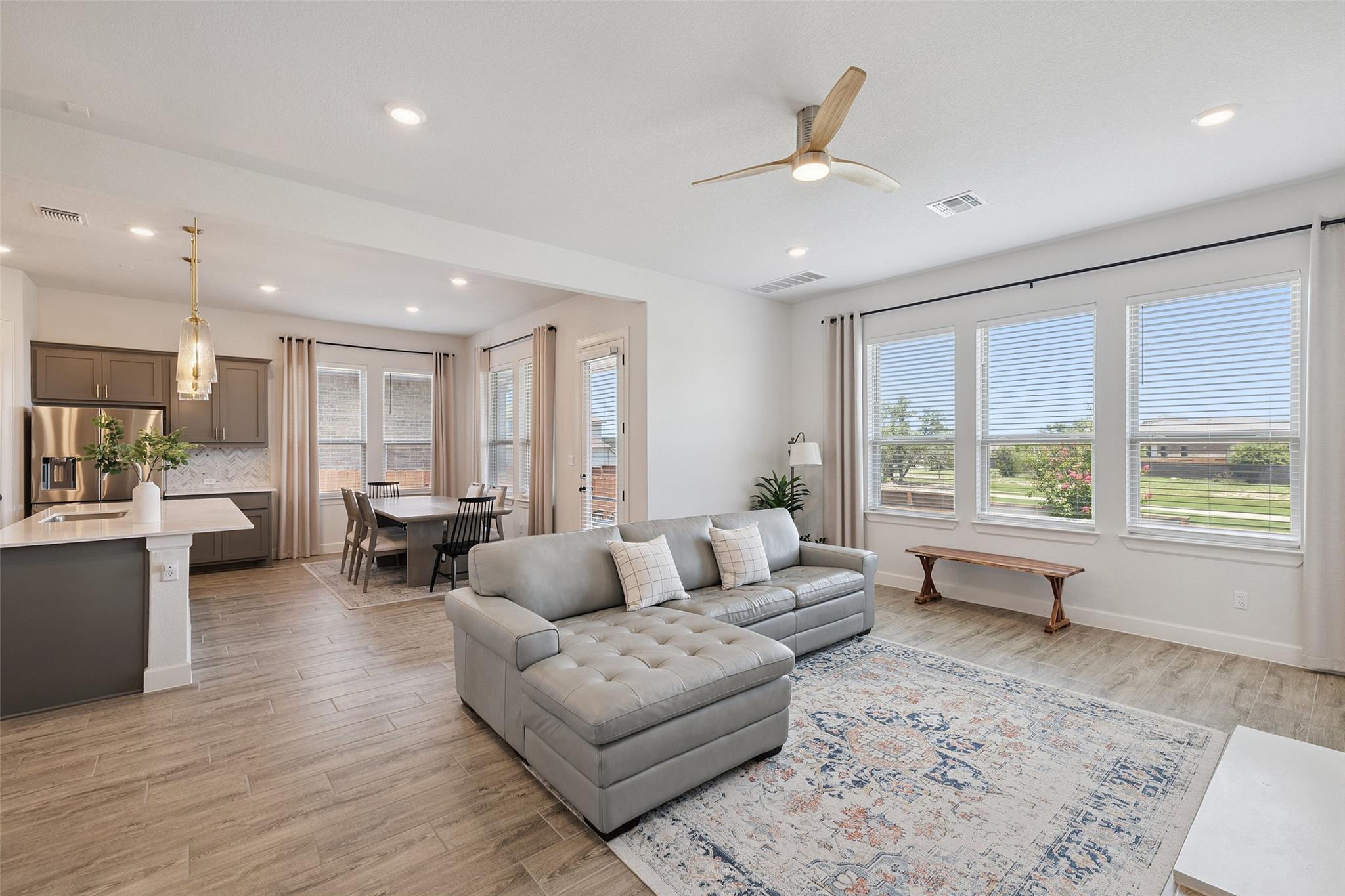 6908 Empresa Dr, Austin, TX 78738