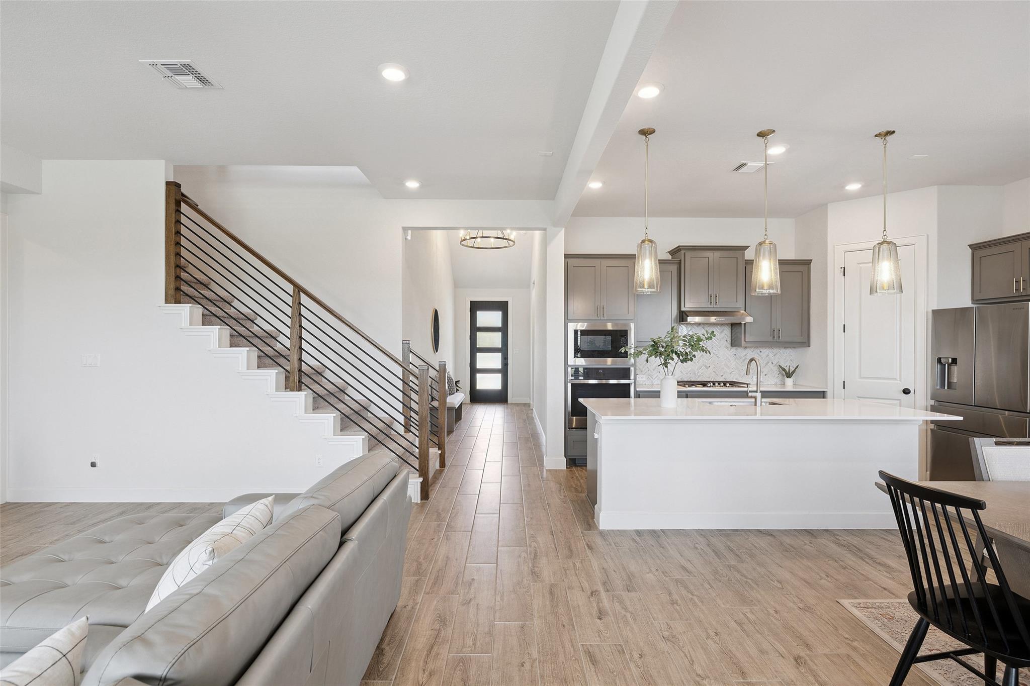 6908 Empresa Dr, Austin, TX 78738