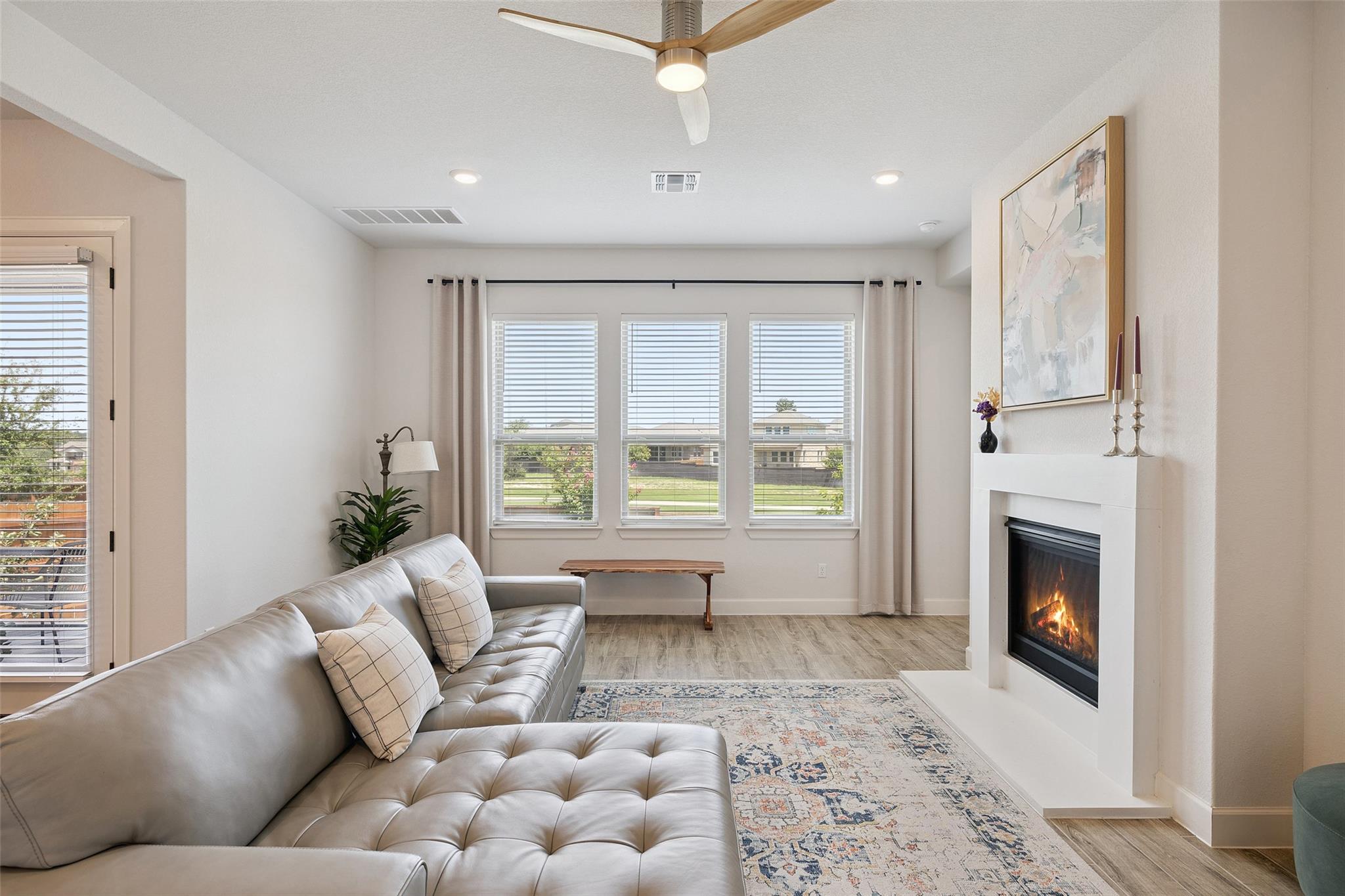 6908 Empresa Dr, Austin, TX 78738