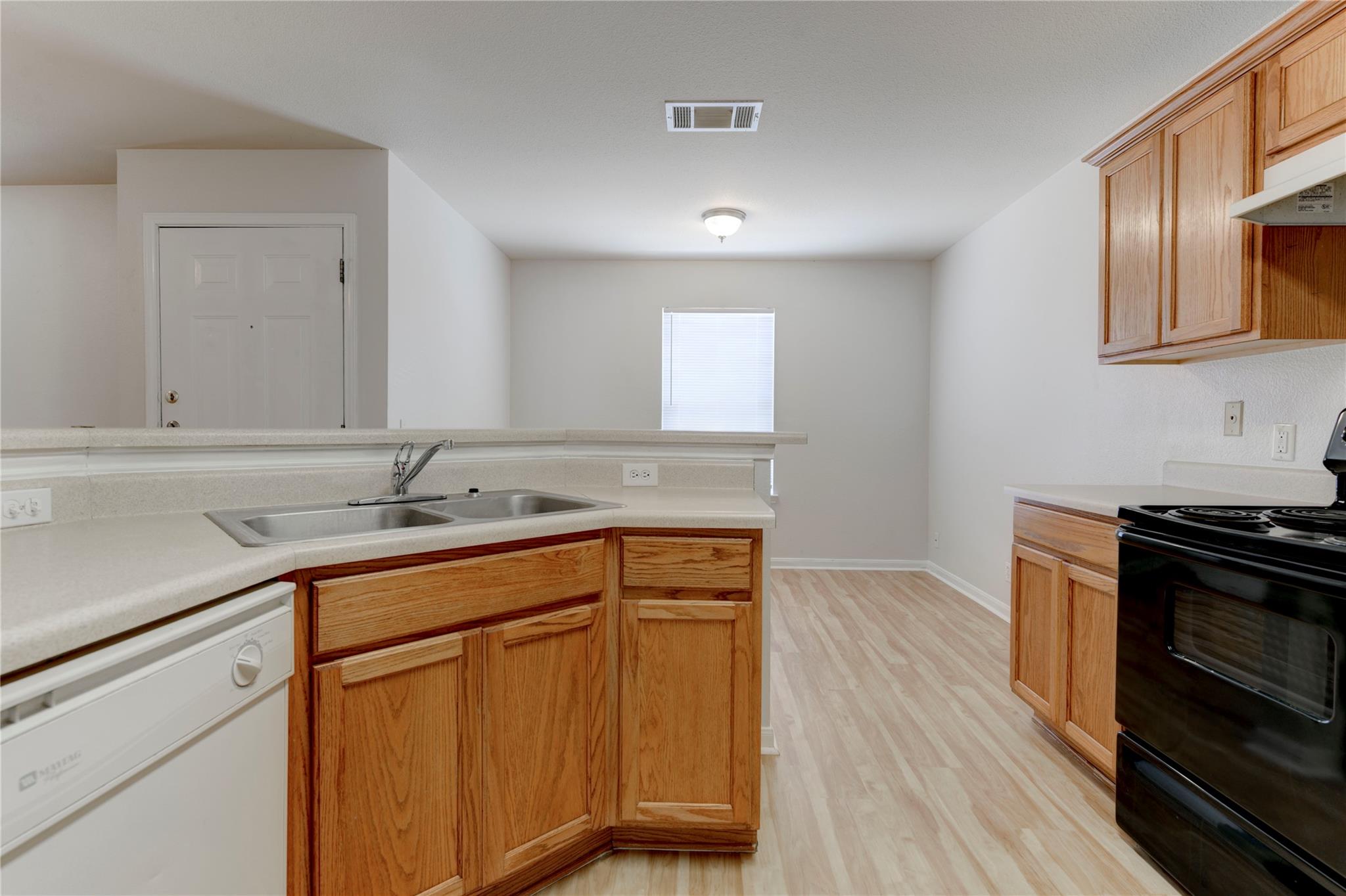 3301 El Salido Pkwy # 611, Cedar Park, TX 78613