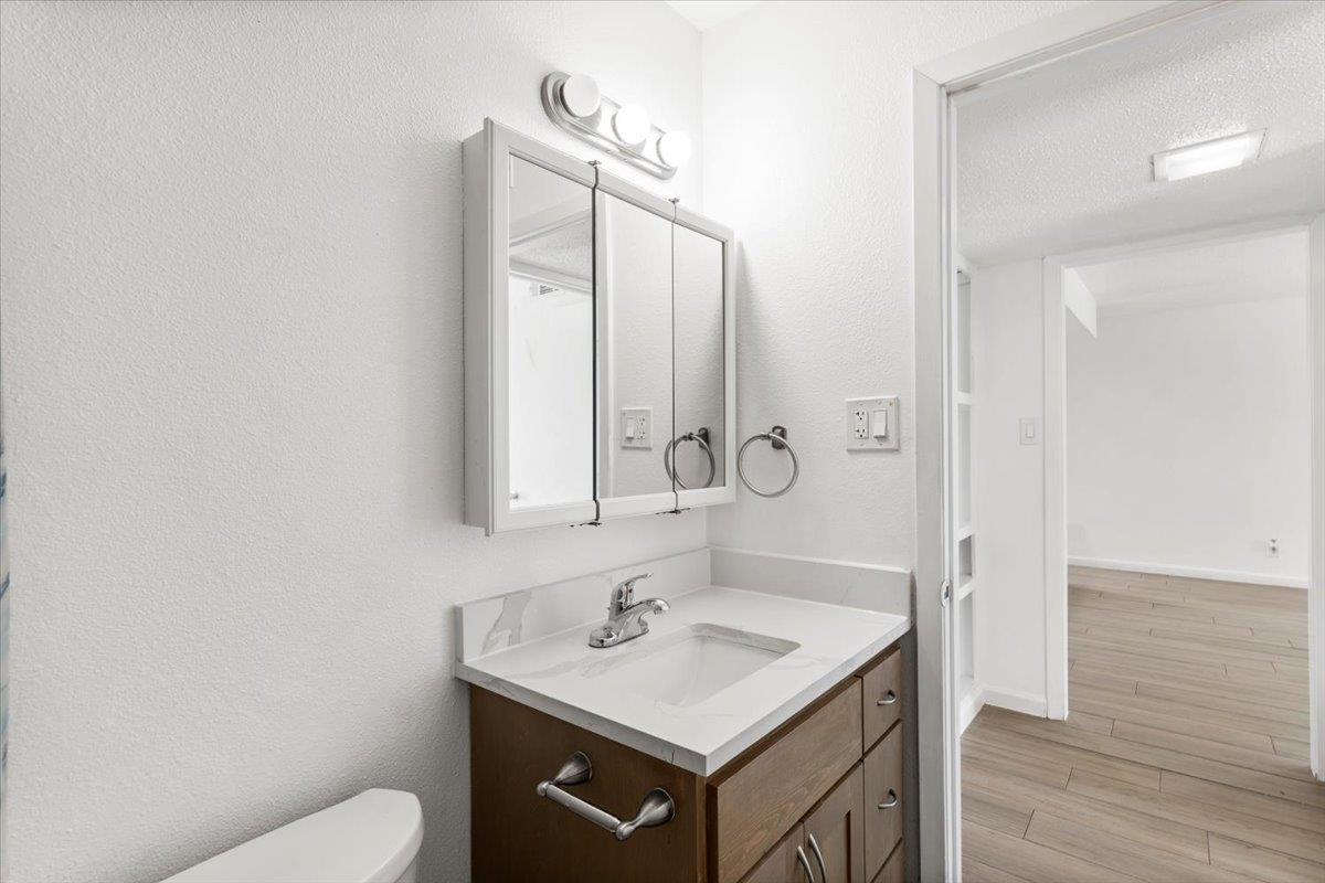 1904 Hearthstone Dr, Austin, TX 78757