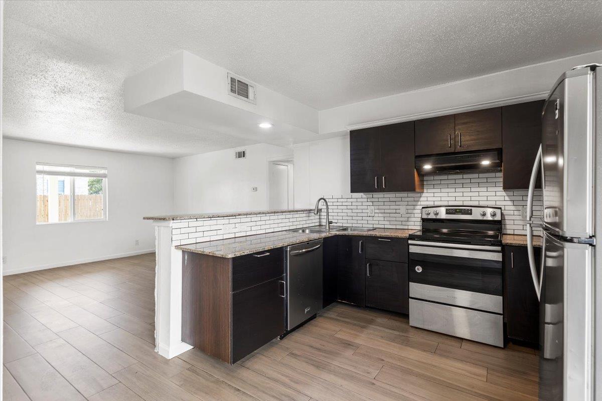 1904 Hearthstone Dr, Austin, TX 78757