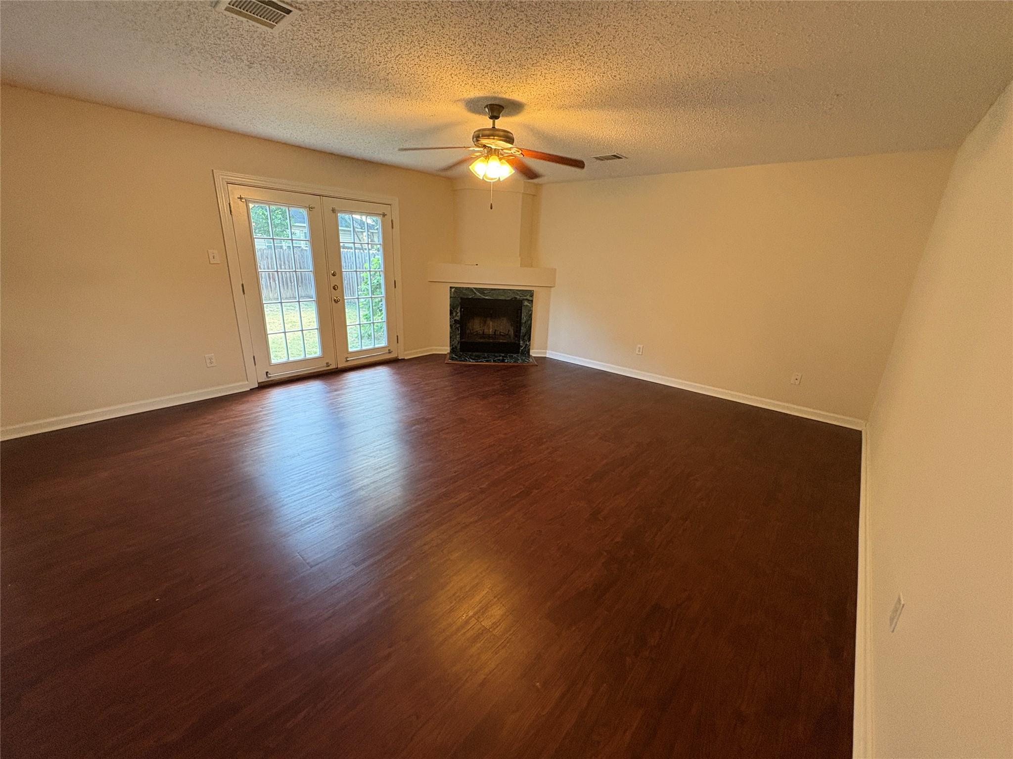 1367 Lakeside Loop, Round Rock, TX 78665