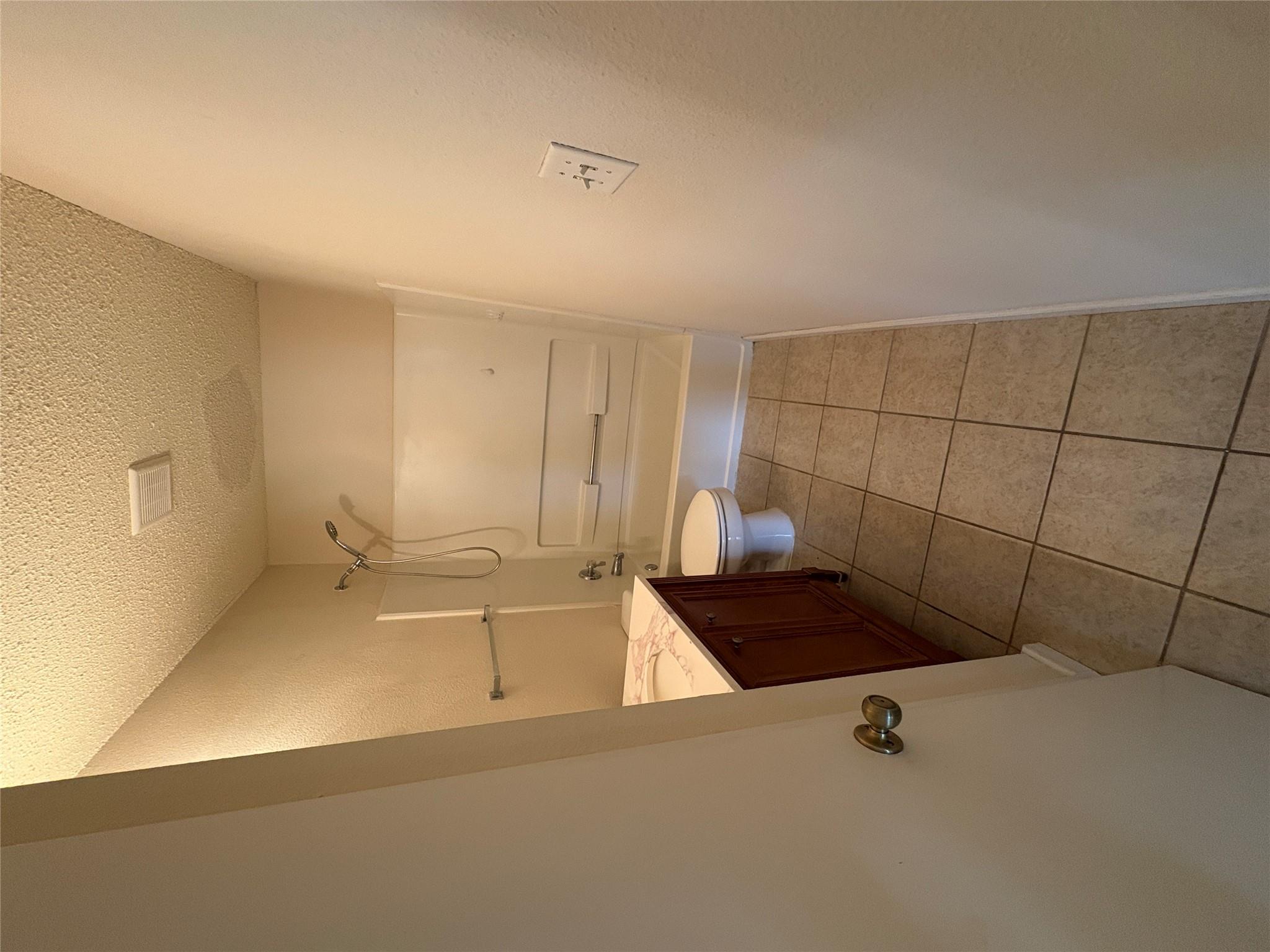 1367 Lakeside Loop, Round Rock, TX 78665