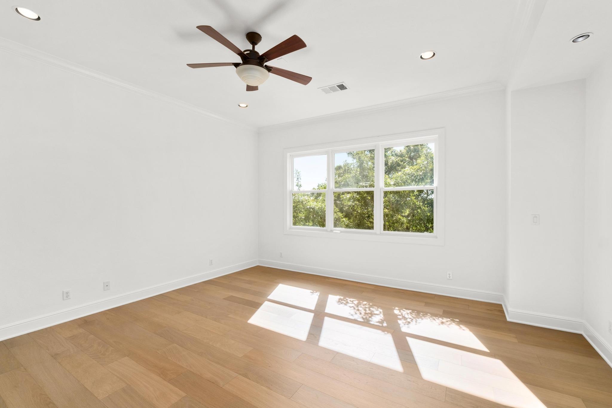 1101 Sprague Ln, West Lake Hills, TX 78746