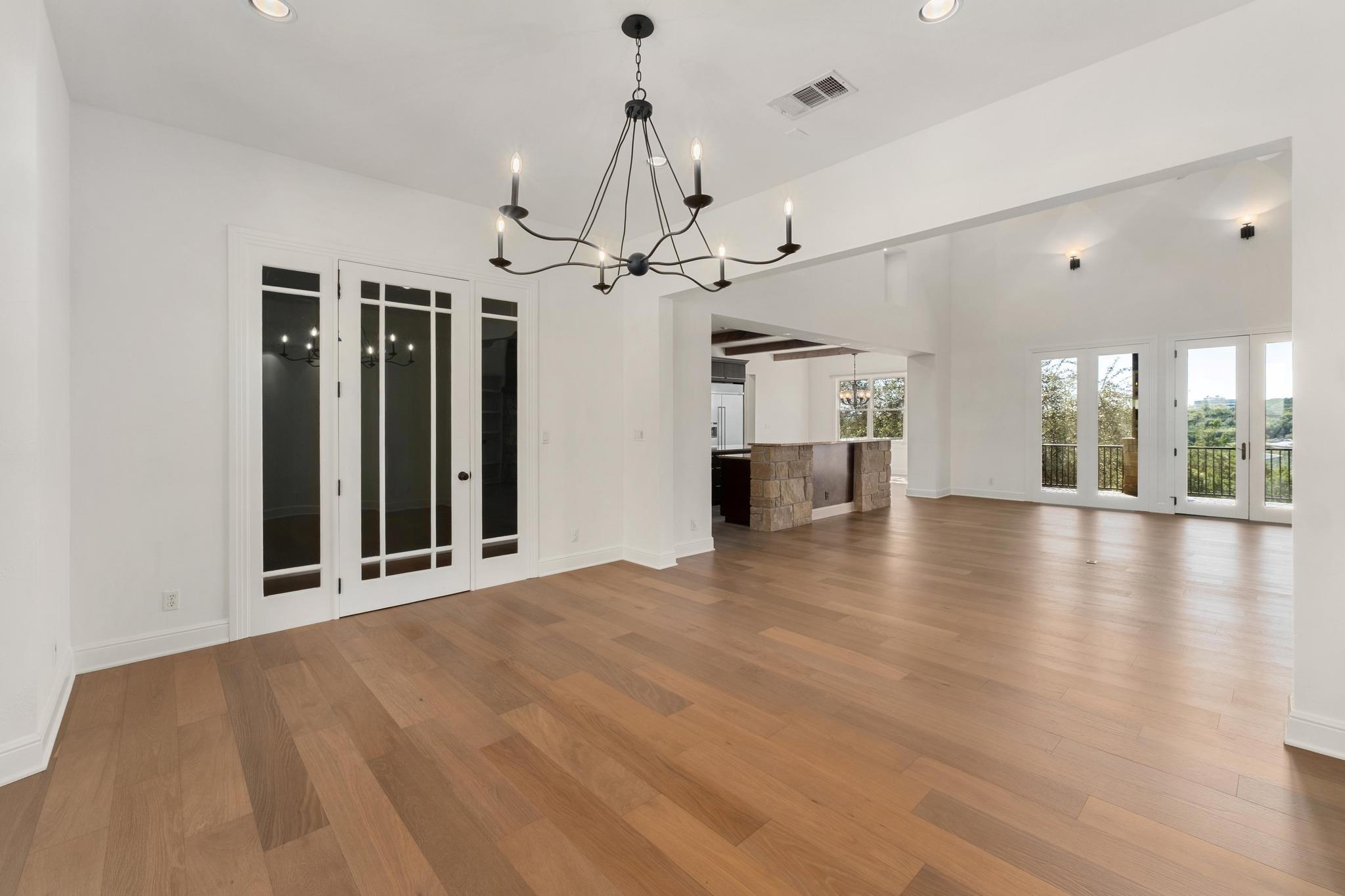 1101 Sprague Ln, West Lake Hills, TX 78746