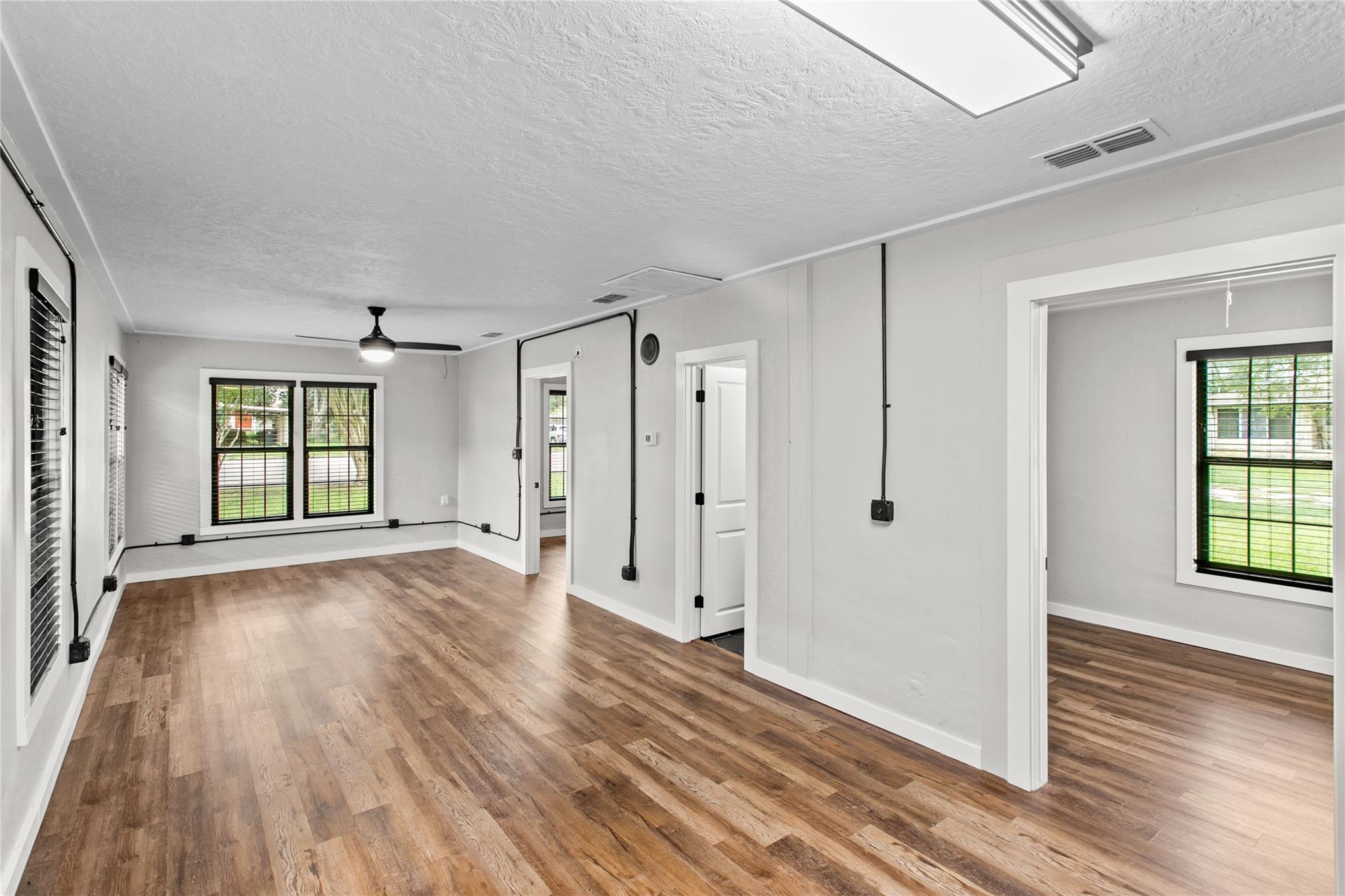 875 E Brenham St, Giddings, TX 78942