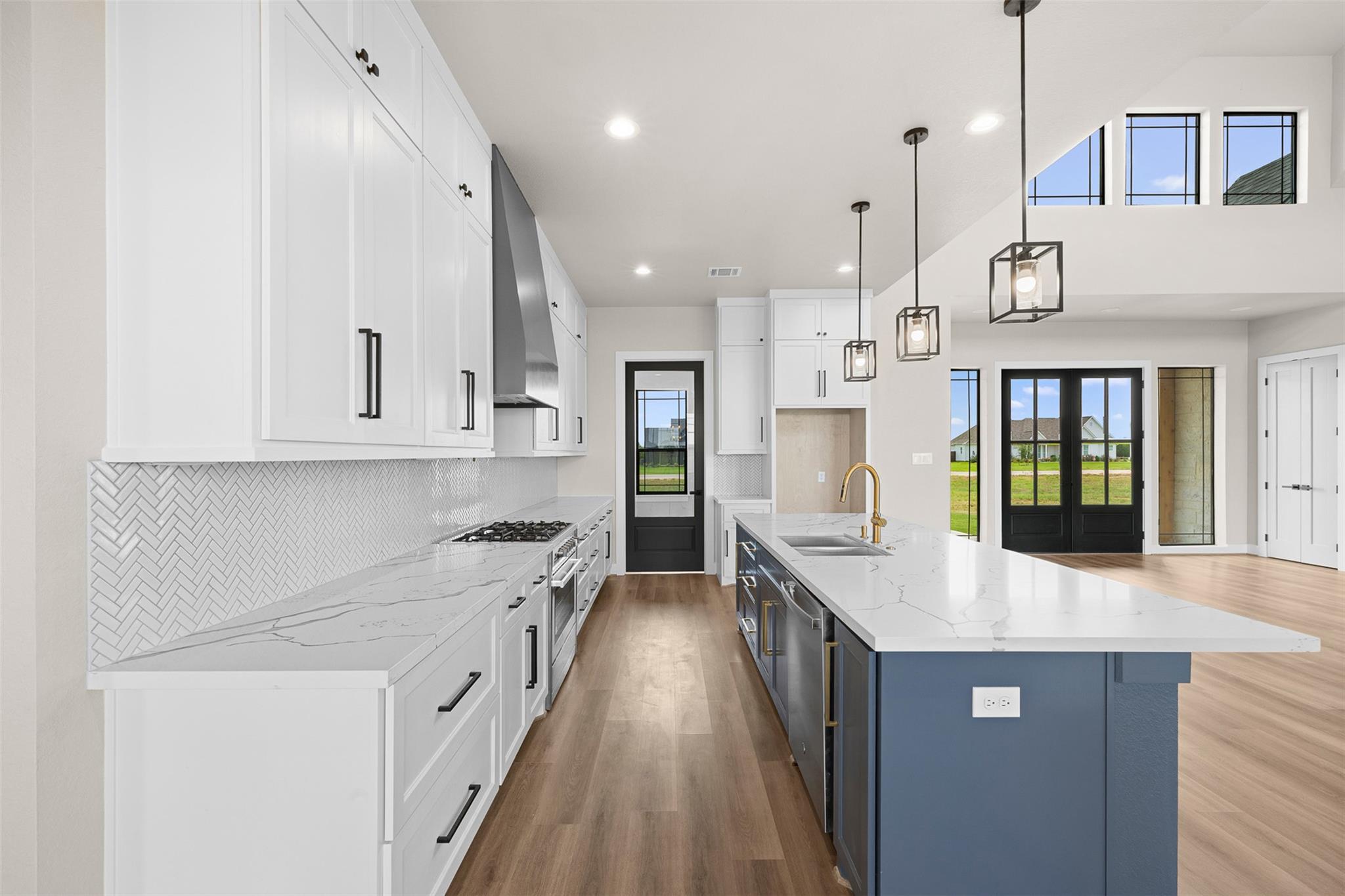 114 Country View Lane Rd, Schulenburg, TX 78956