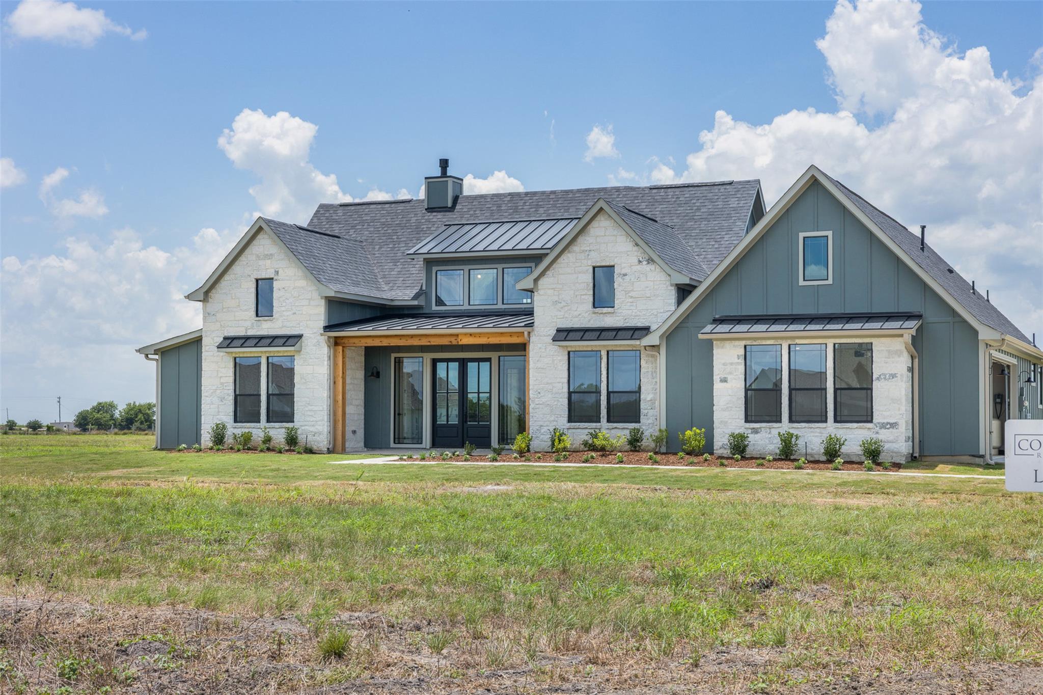 114 Country View Lane Rd, Schulenburg, TX 78956