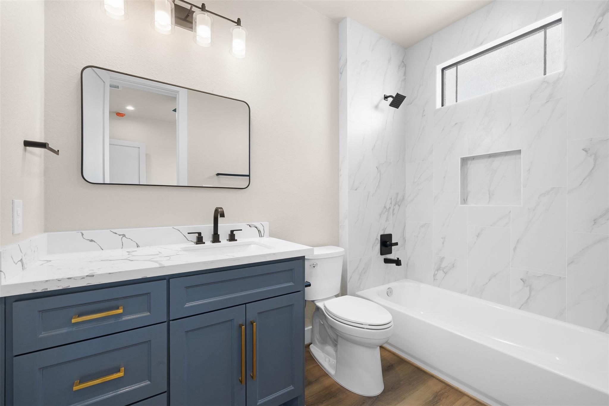 114 Country View Lane Rd, Schulenburg, TX 78956