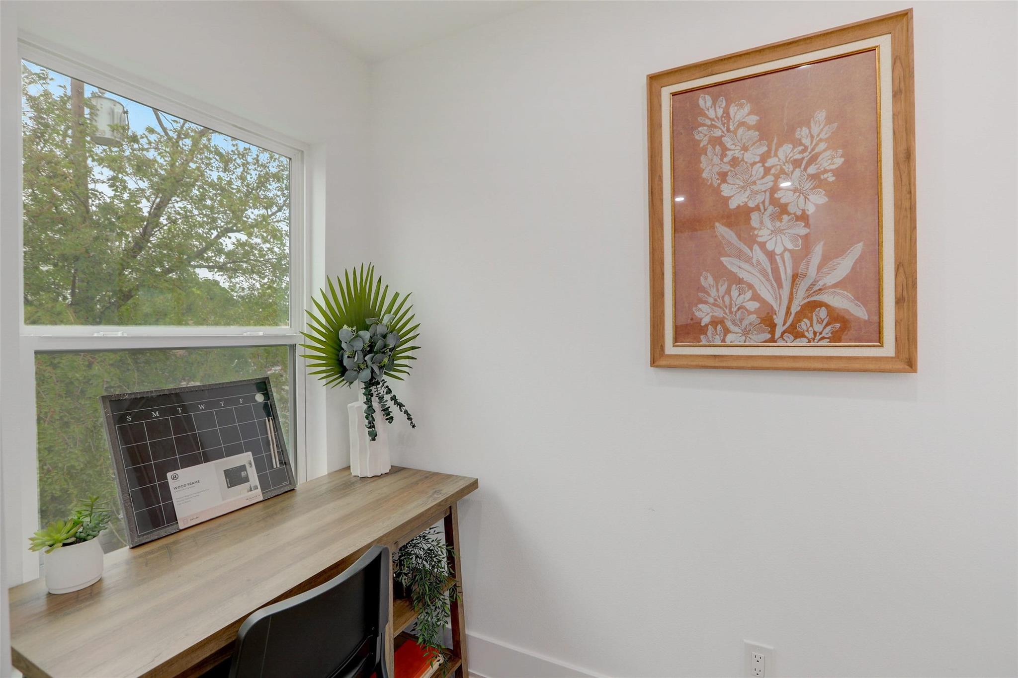 1200 E 52nd St # 205, Austin, TX 78723