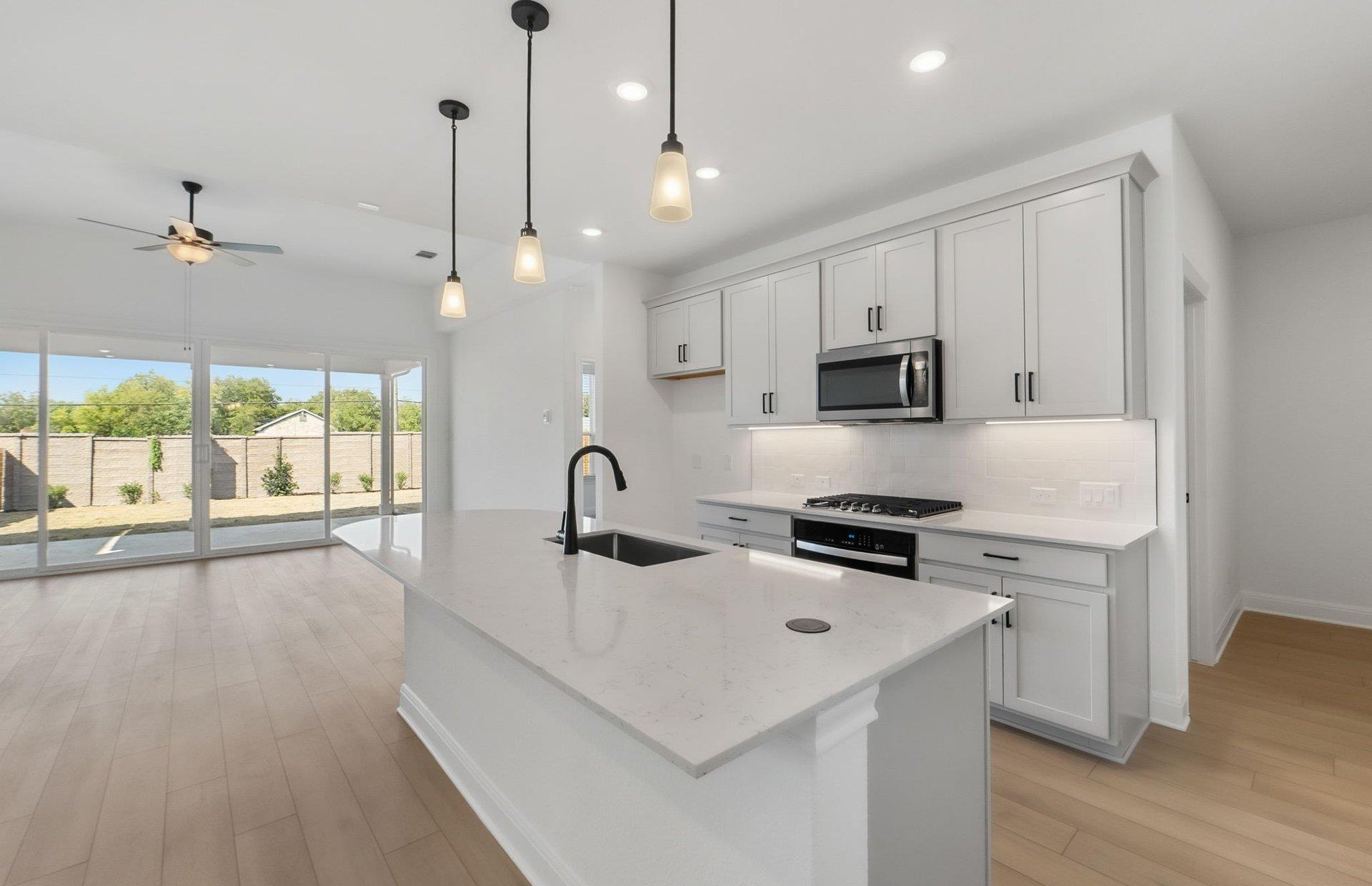 217 Regatta Trl, Leander, TX 78641