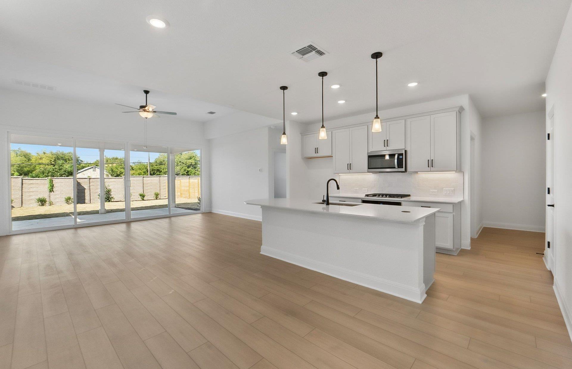 217 Regatta Trl, Leander, TX 78641