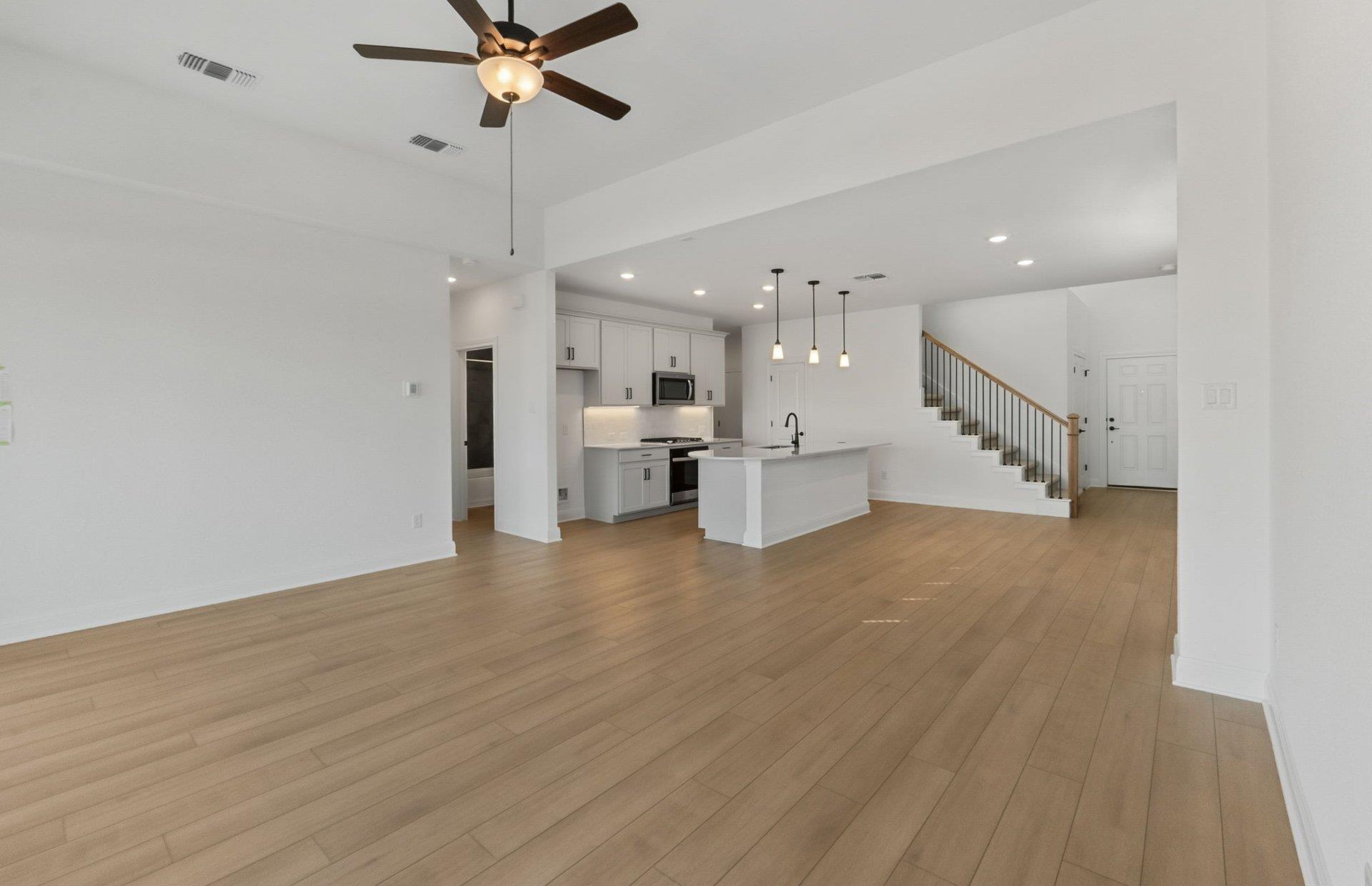 217 Regatta Trl, Leander, TX 78641