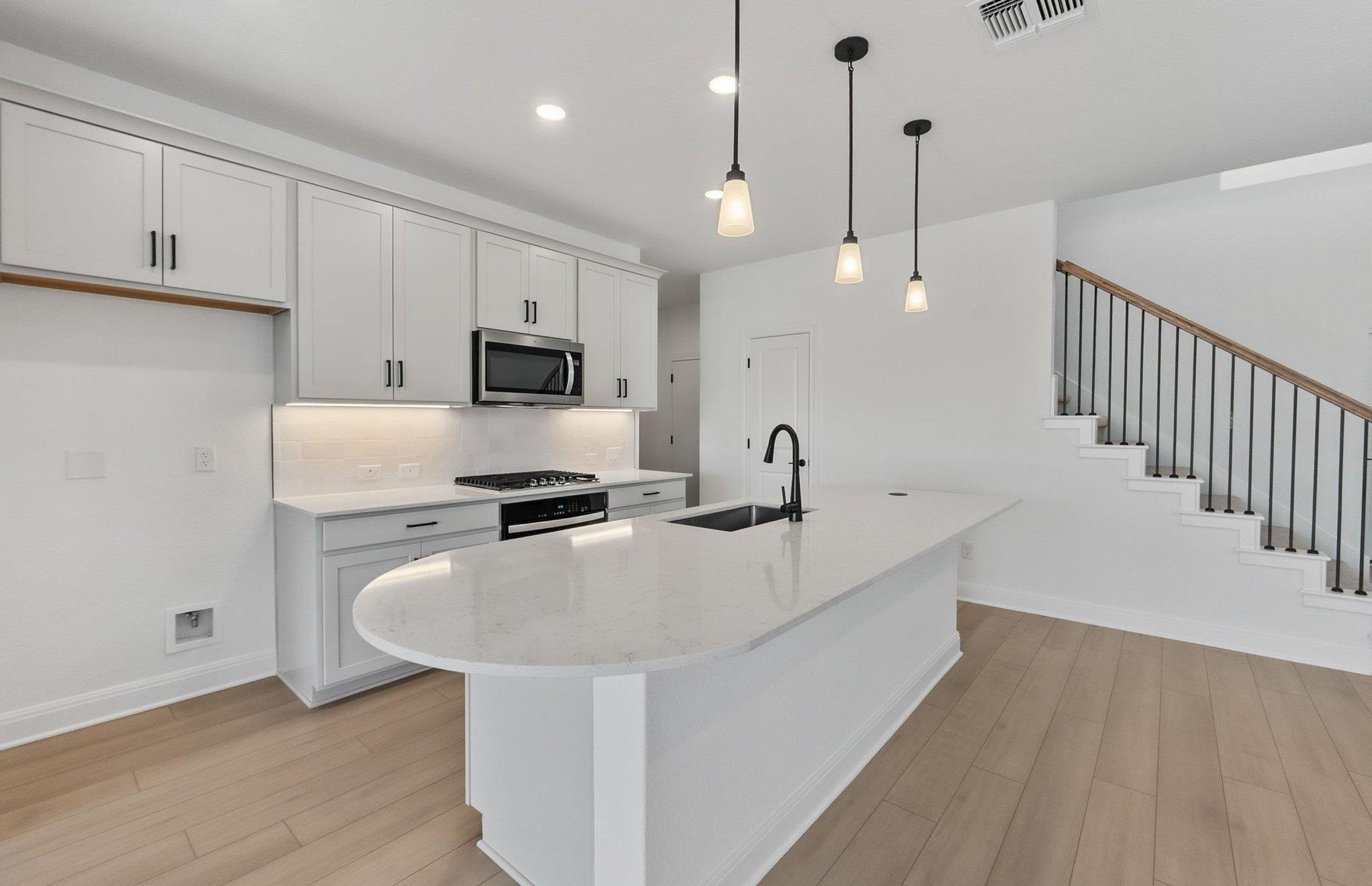 217 Regatta Trl, Leander, TX 78641