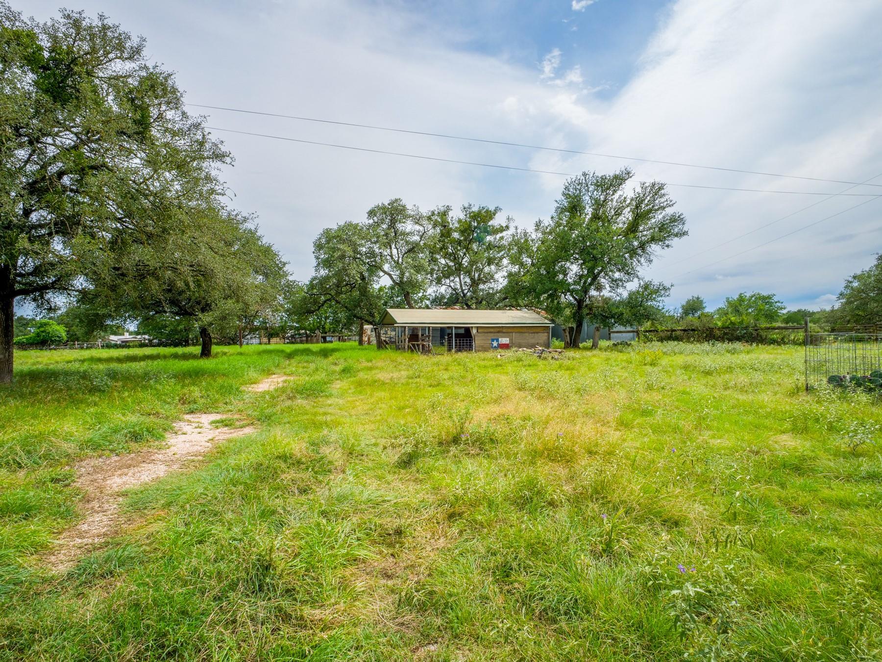 505 Holiday Dr, Burnet, TX 78611