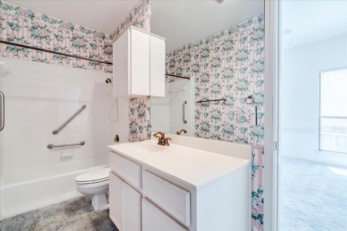 4106 BAYBERRY Dr, Austin, TX 78759