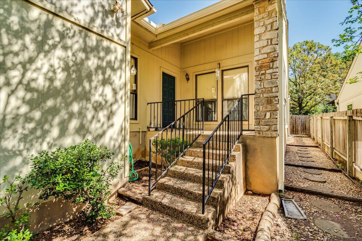 4106 BAYBERRY Dr, Austin, TX 78759