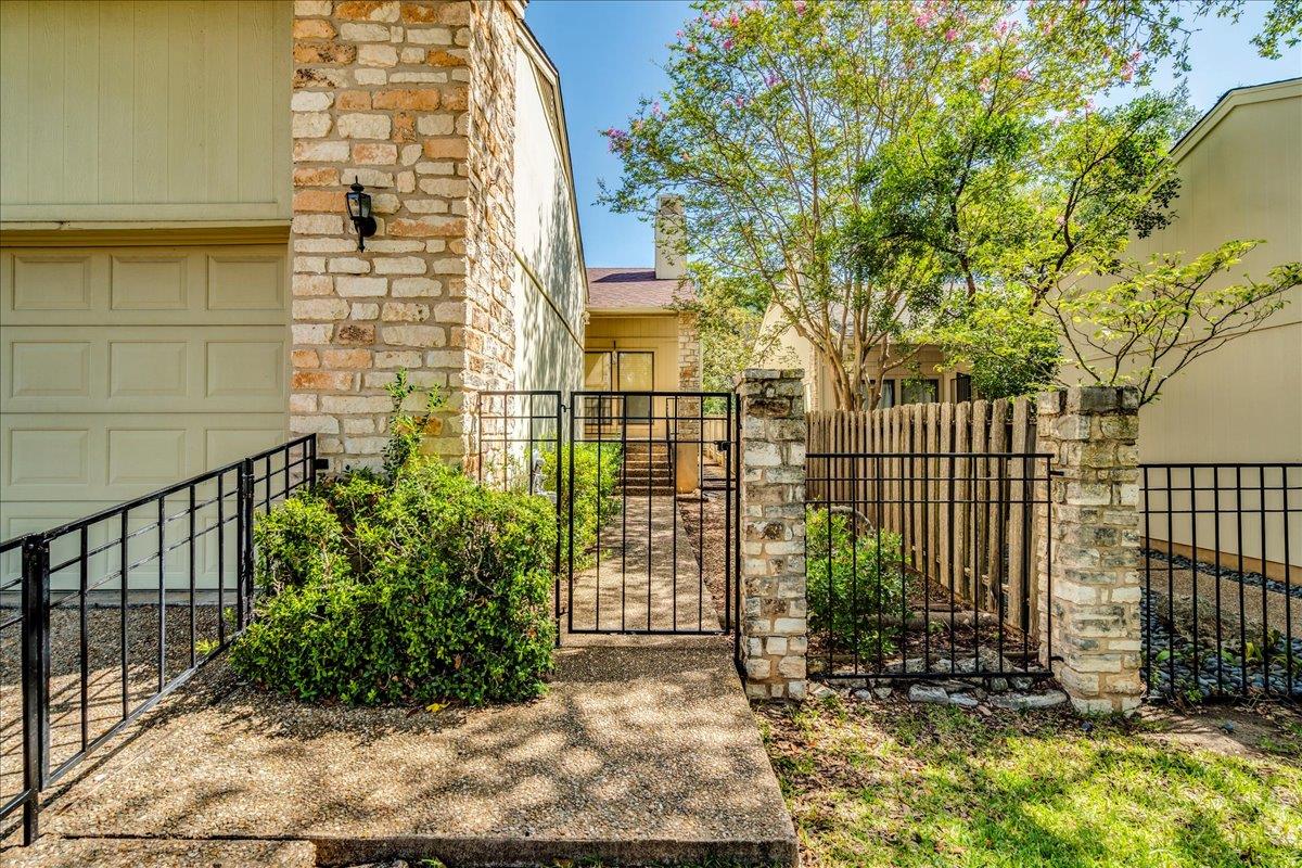 4106 BAYBERRY Dr, Austin, TX 78759