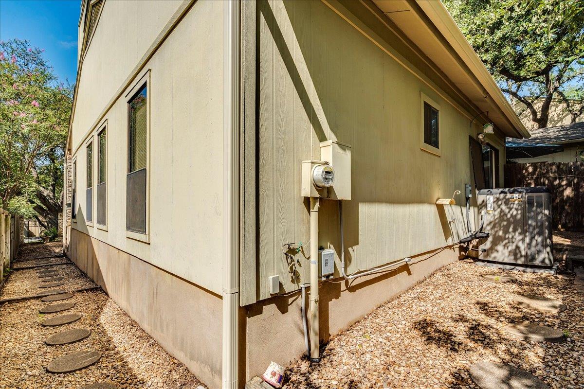 4106 BAYBERRY Dr, Austin, TX 78759