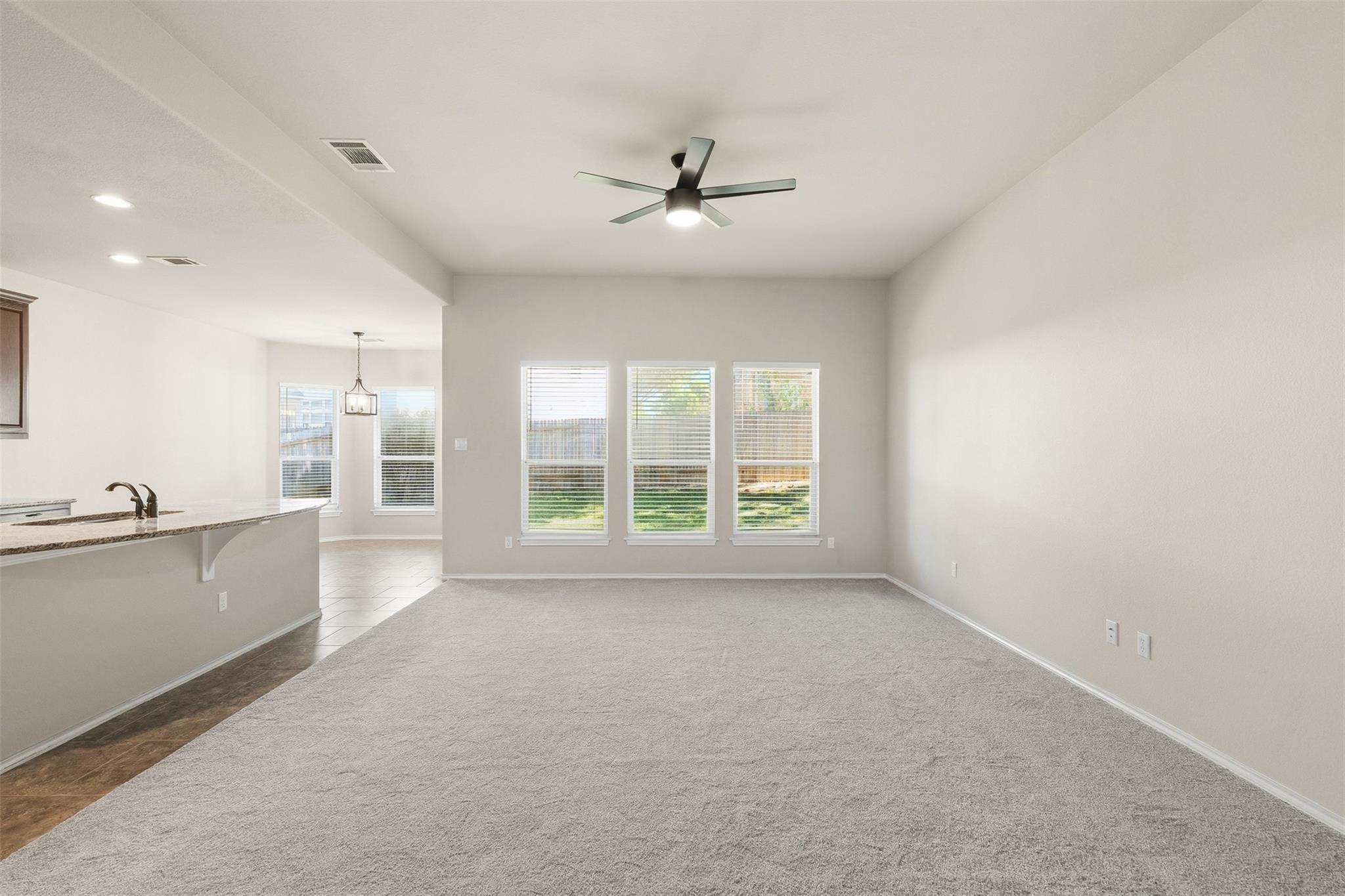 2538 Ravenwood Dr, Round Rock, TX 78665