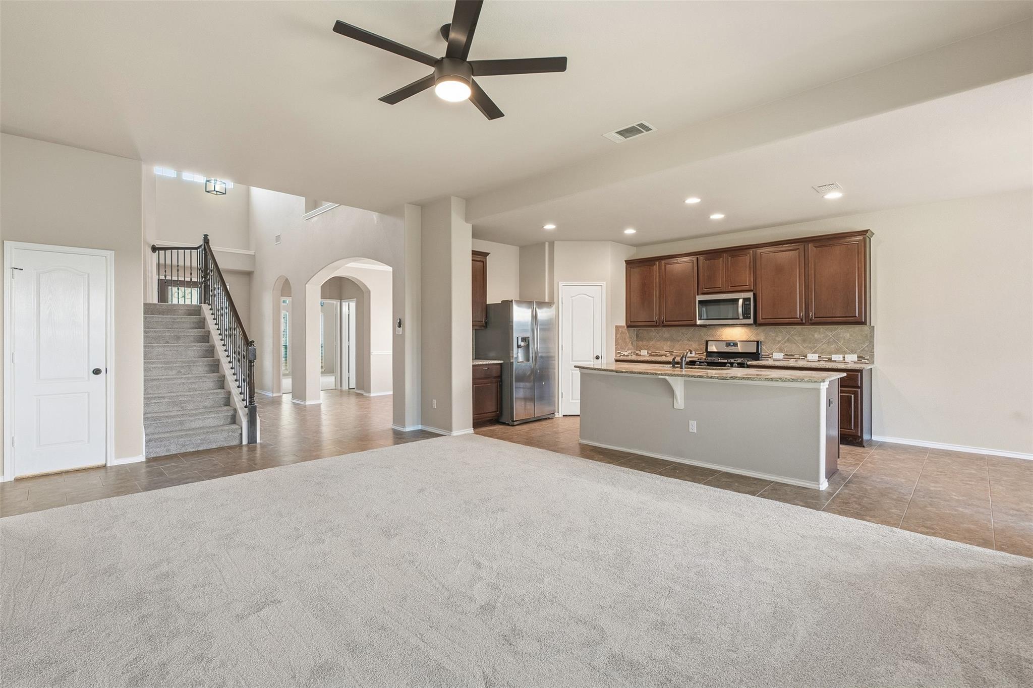 2538 Ravenwood Dr, Round Rock, TX 78665