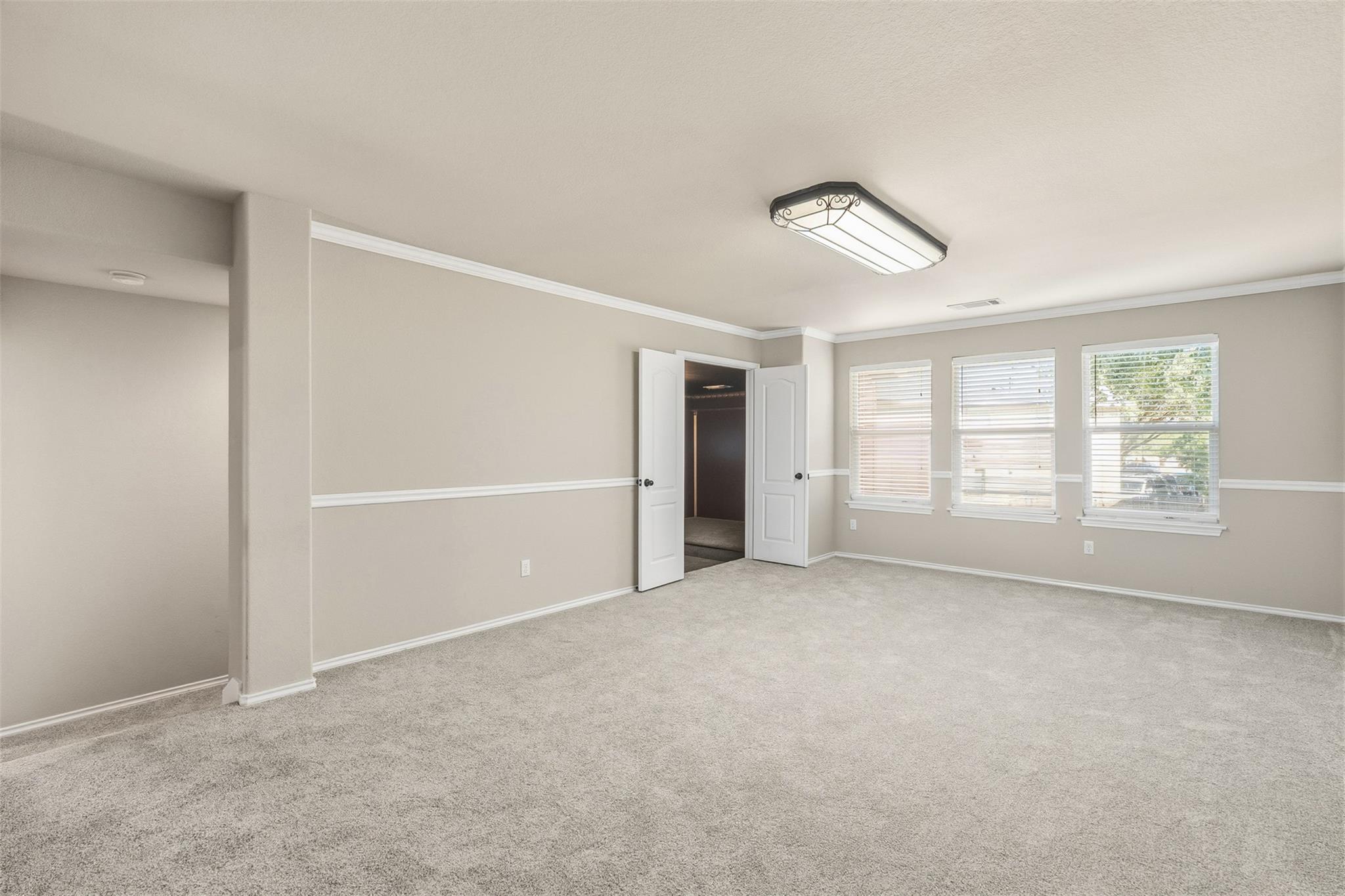 2538 Ravenwood Dr, Round Rock, TX 78665