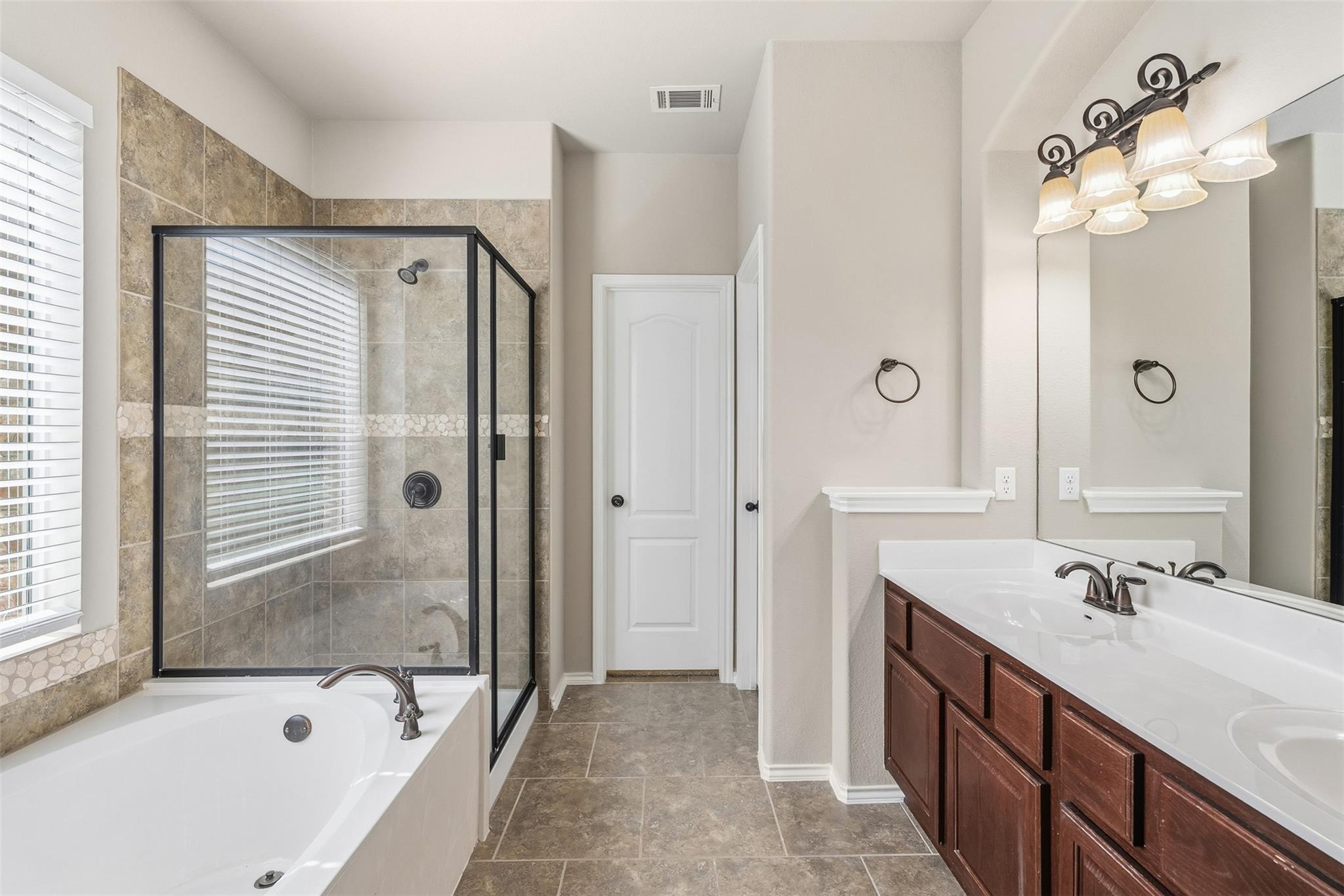 2538 Ravenwood Dr, Round Rock, TX 78665