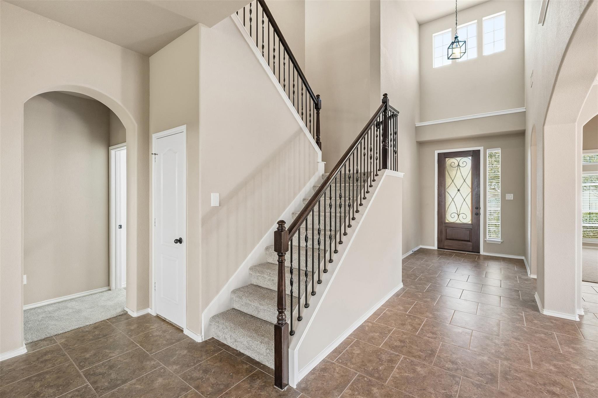 2538 Ravenwood Dr, Round Rock, TX 78665