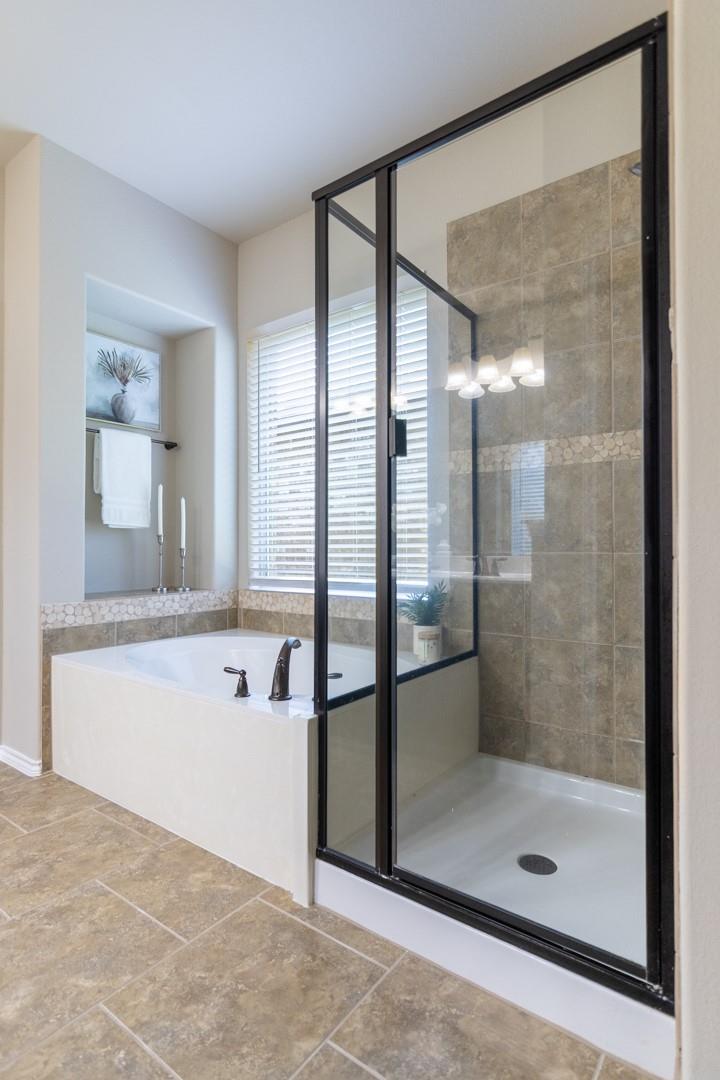 2538 Ravenwood Dr, Round Rock, TX 78665
