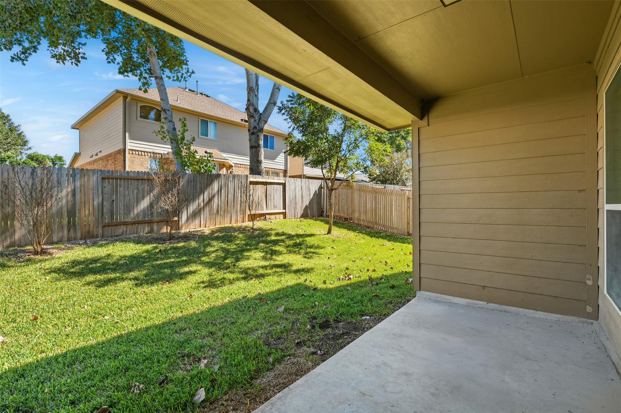 2538 Ravenwood Dr, Round Rock, TX 78665