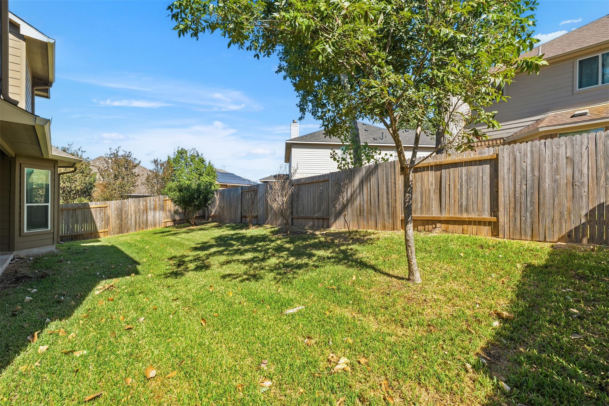 2538 Ravenwood Dr, Round Rock, TX 78665