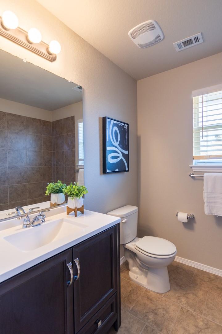 2538 Ravenwood Dr, Round Rock, TX 78665